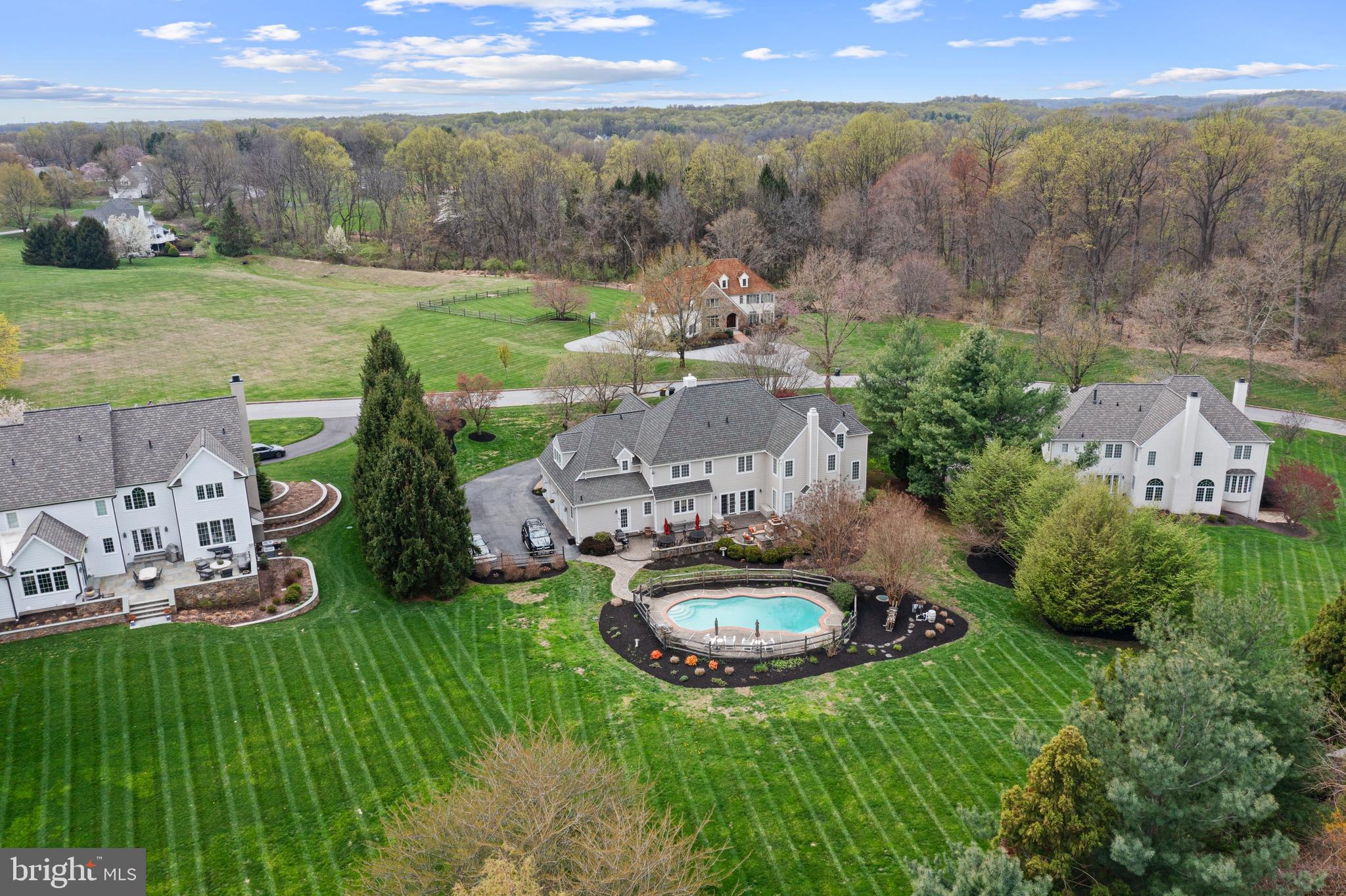 VILLAGE BLACKSHIRE - Residential