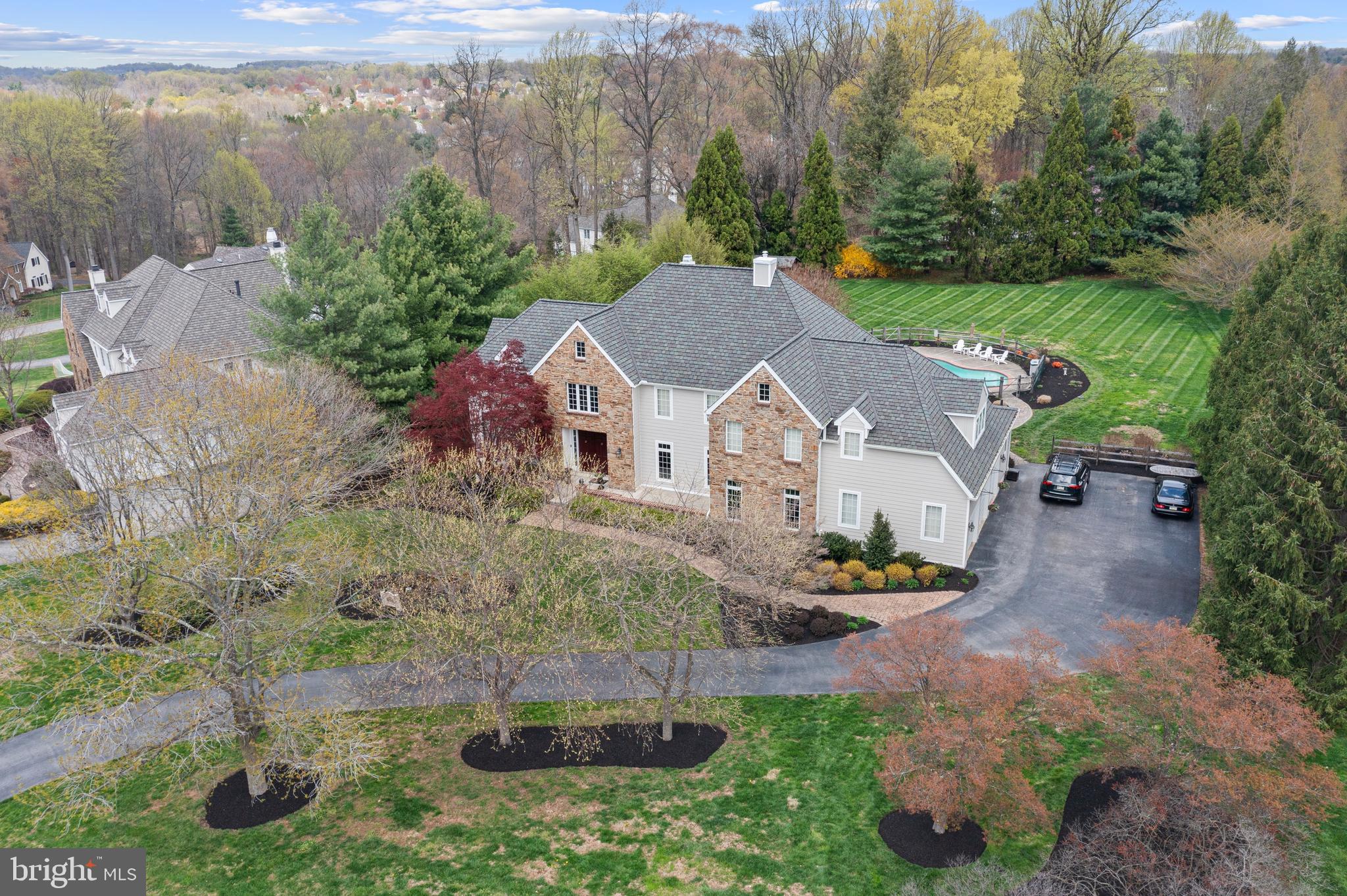 VILLAGE BLACKSHIRE - Residential