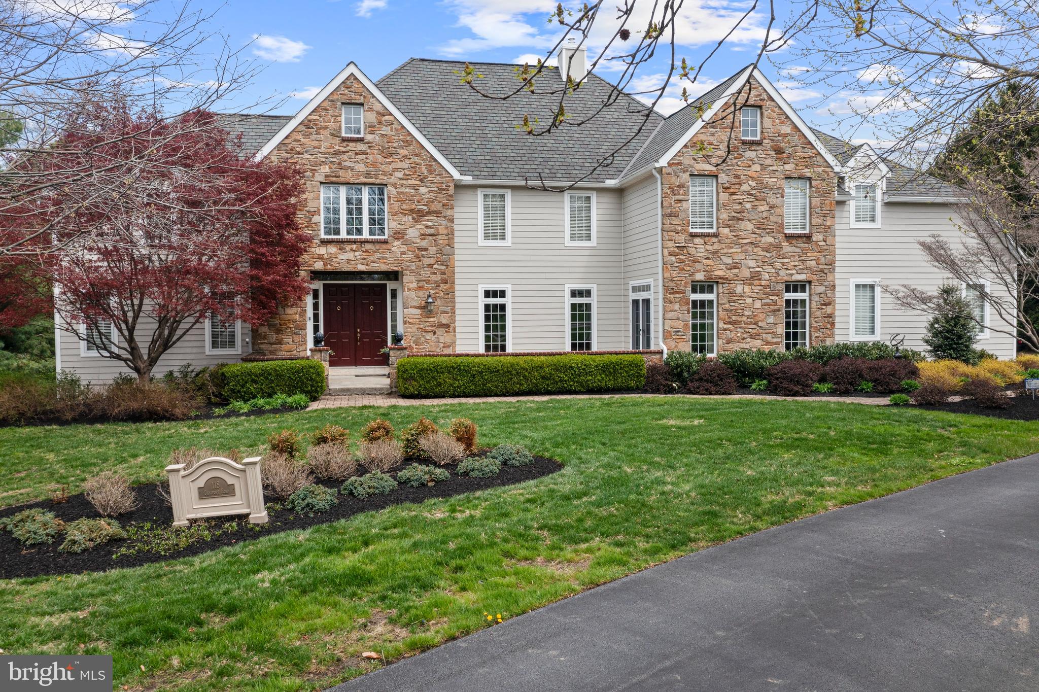 VILLAGE BLACKSHIRE - Residential