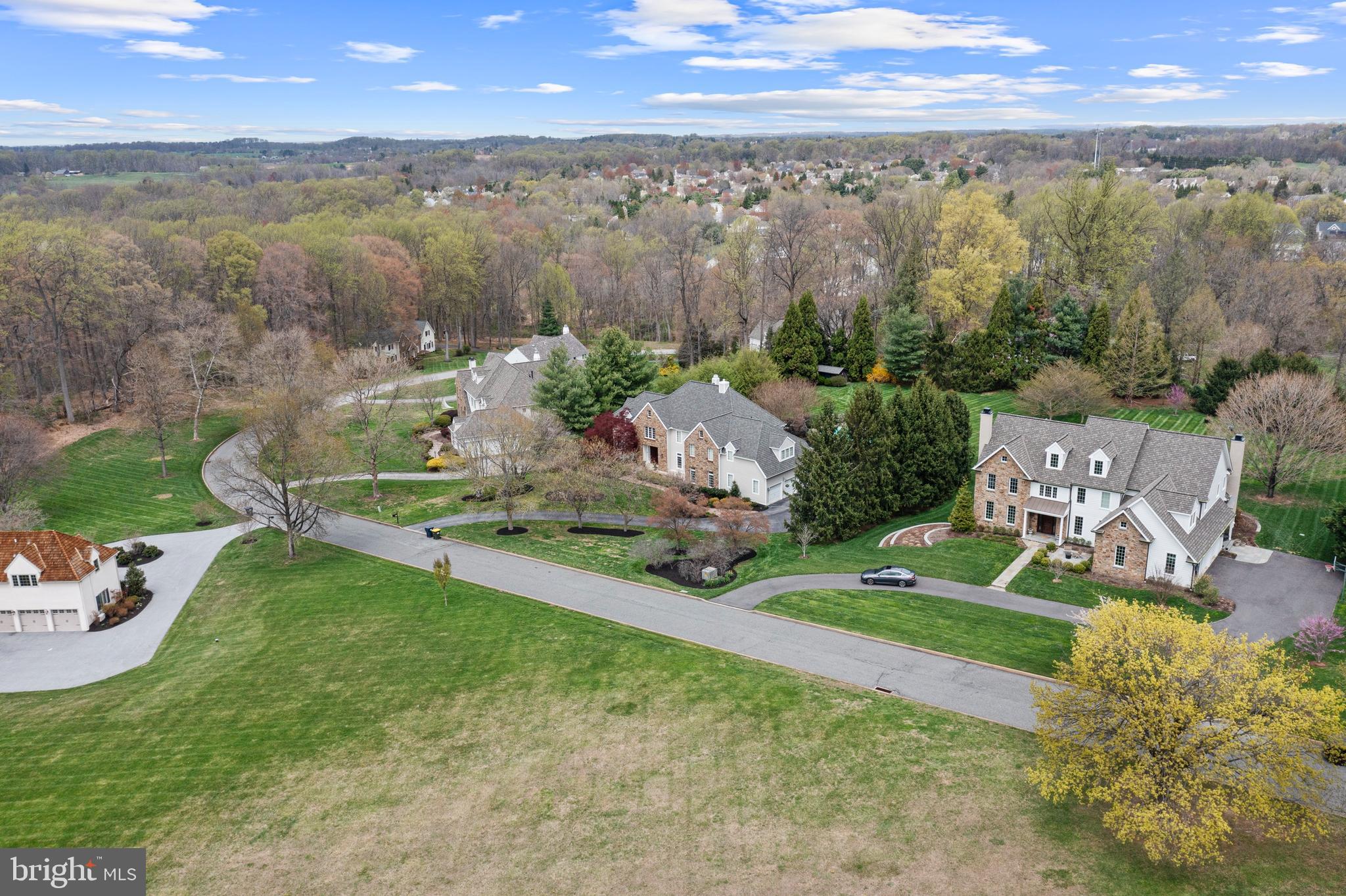 VILLAGE BLACKSHIRE - Residential