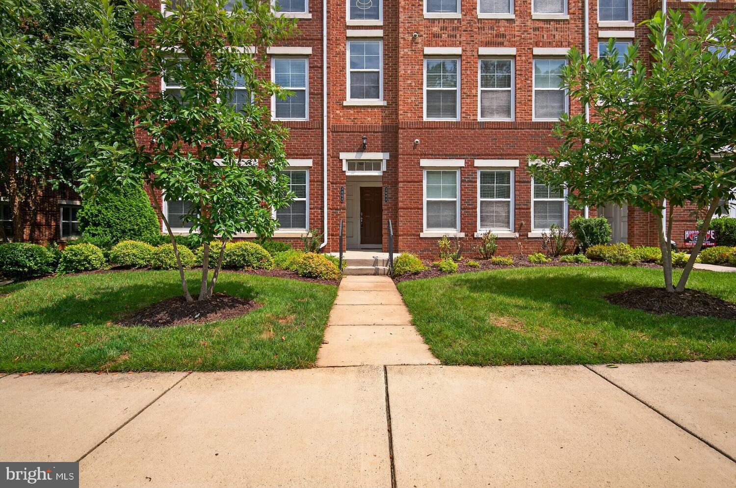 3006 RITTENHOUSE CIRCLE 28