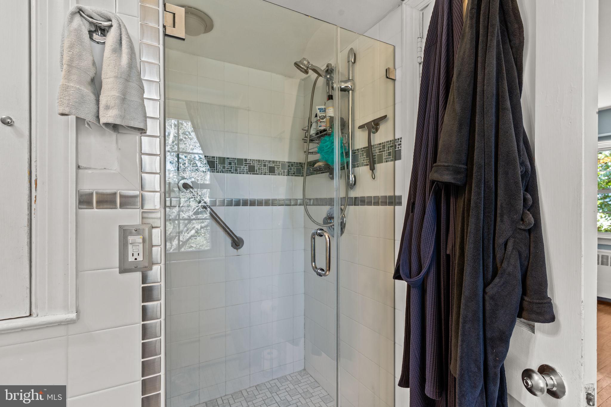 ELKINS PARK - Residential