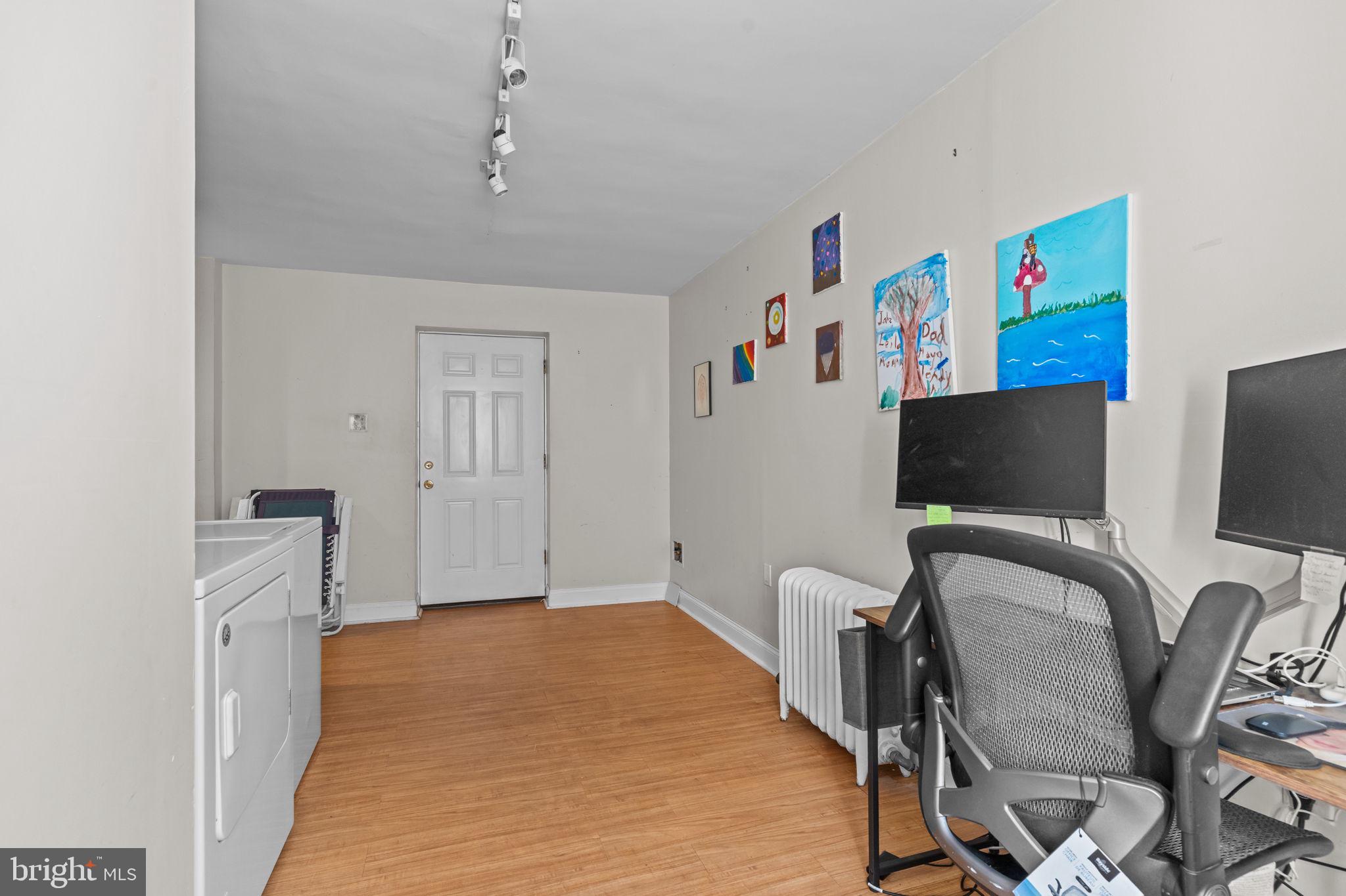 ELKINS PARK - Residential