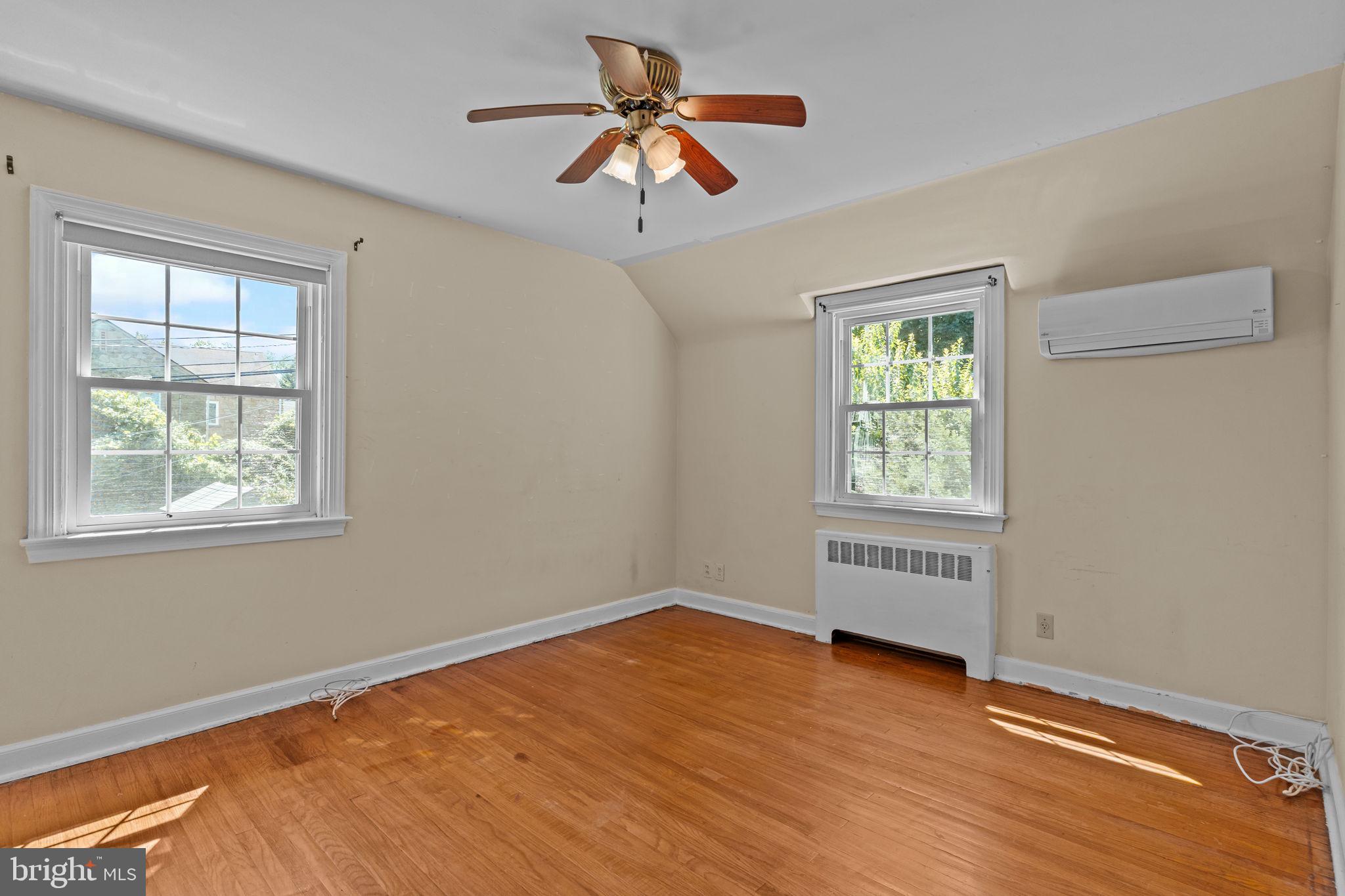 ELKINS PARK - Residential