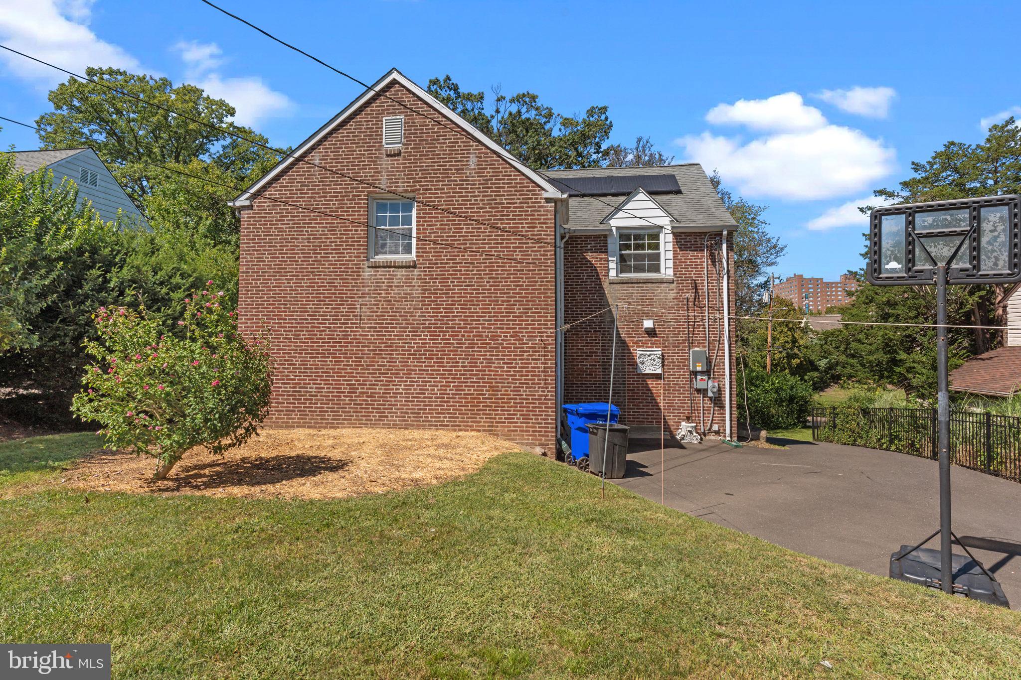 ELKINS PARK - Residential