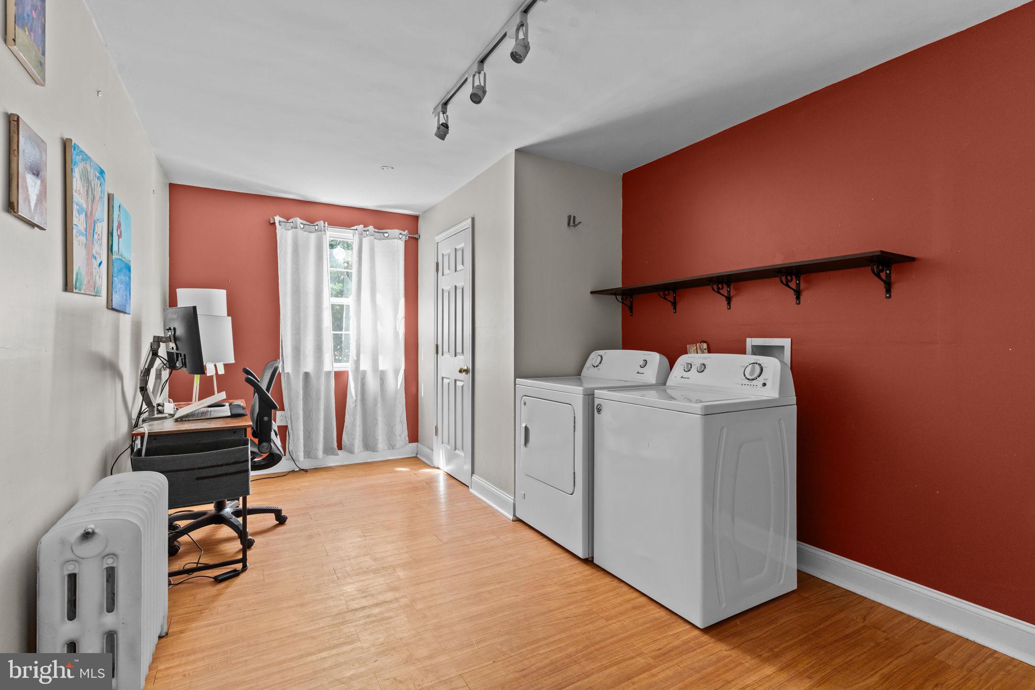 ELKINS PARK - Residential