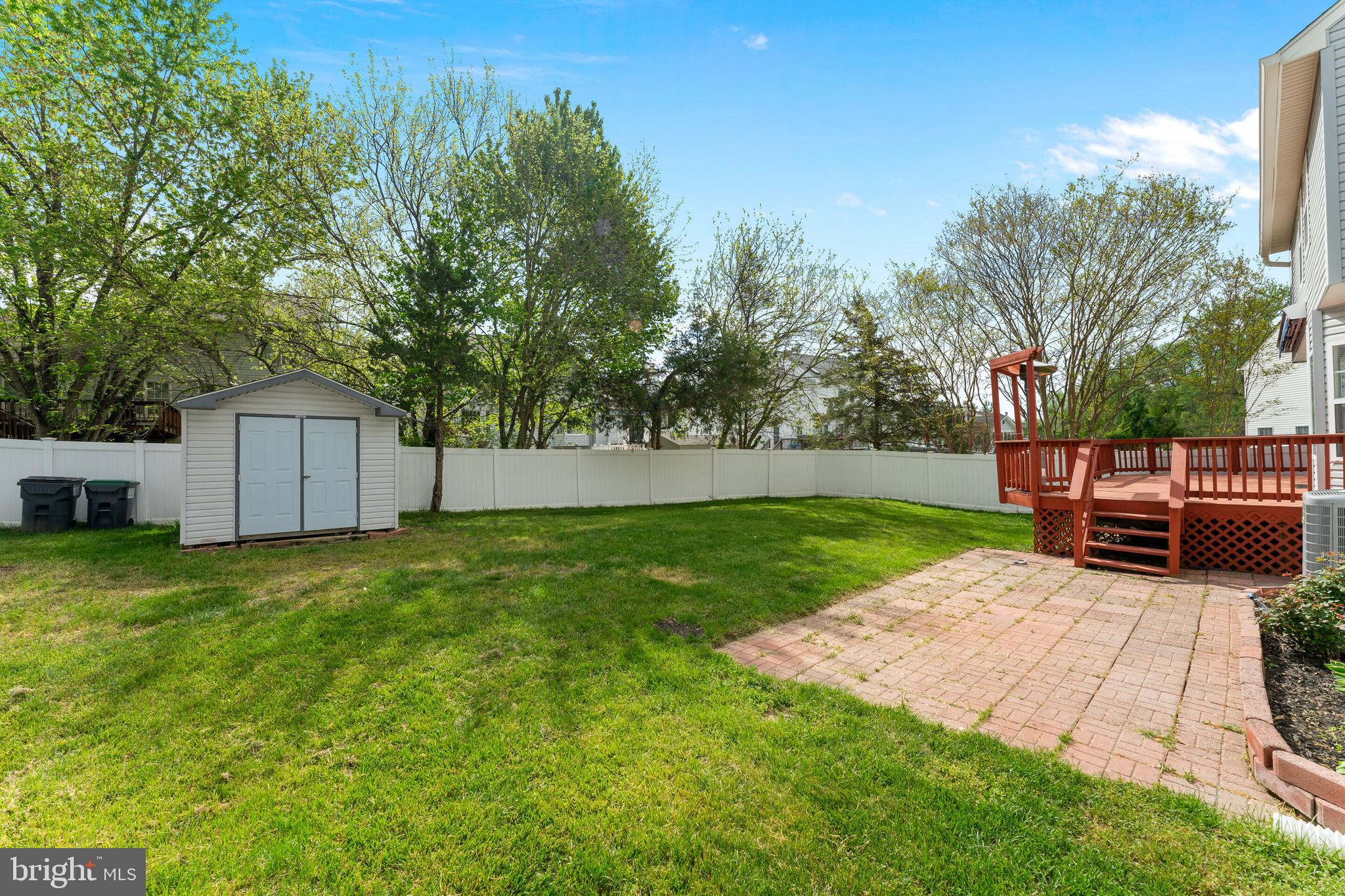 STRATFORD PLACE - Residential