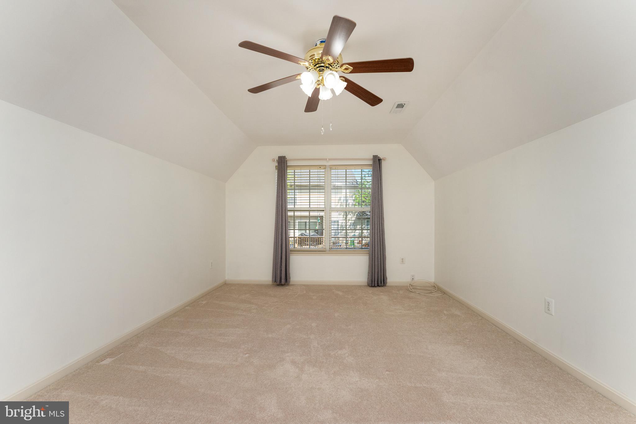 STRATFORD PLACE - Residential