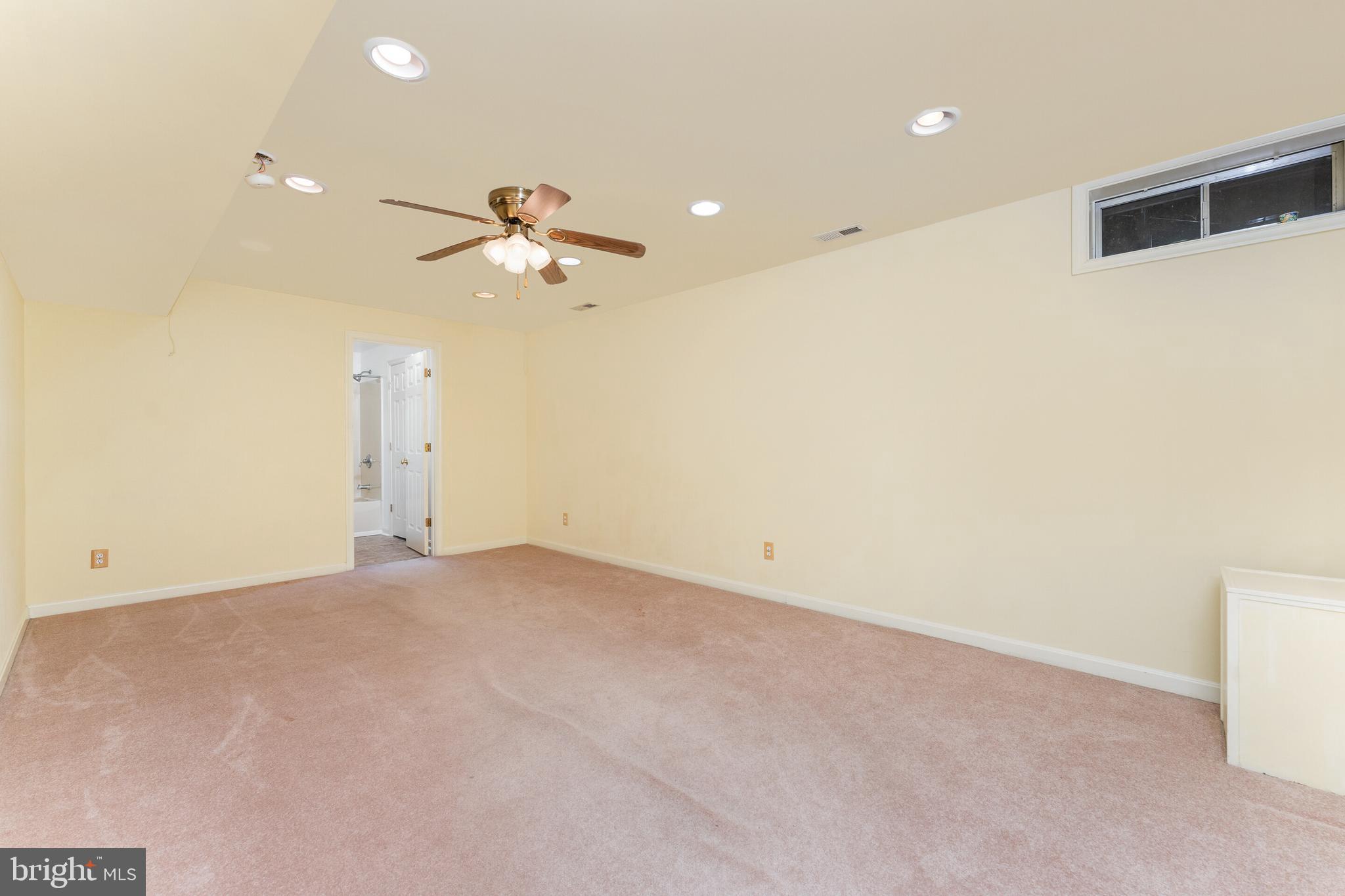 STRATFORD PLACE - Residential