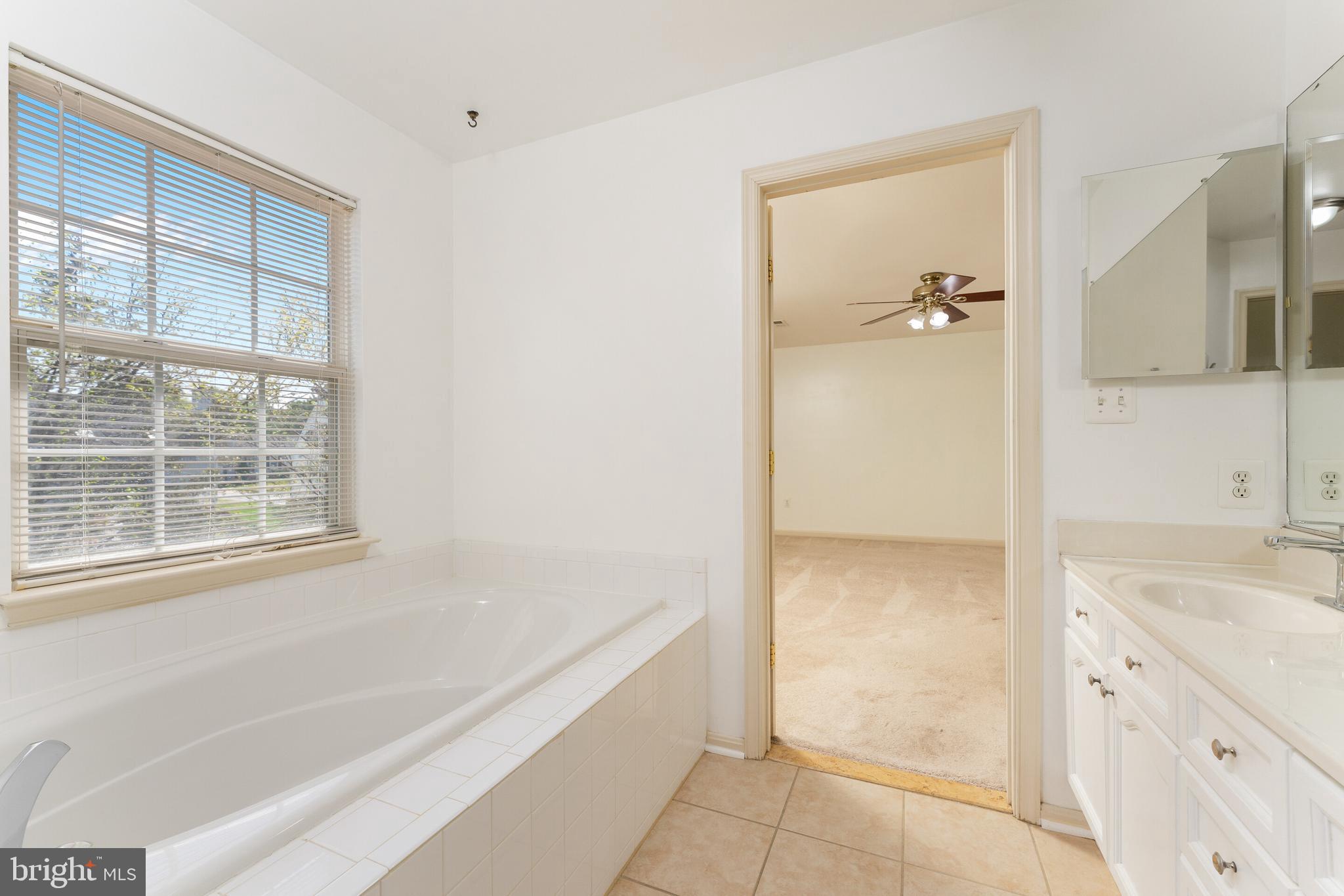 STRATFORD PLACE - Residential