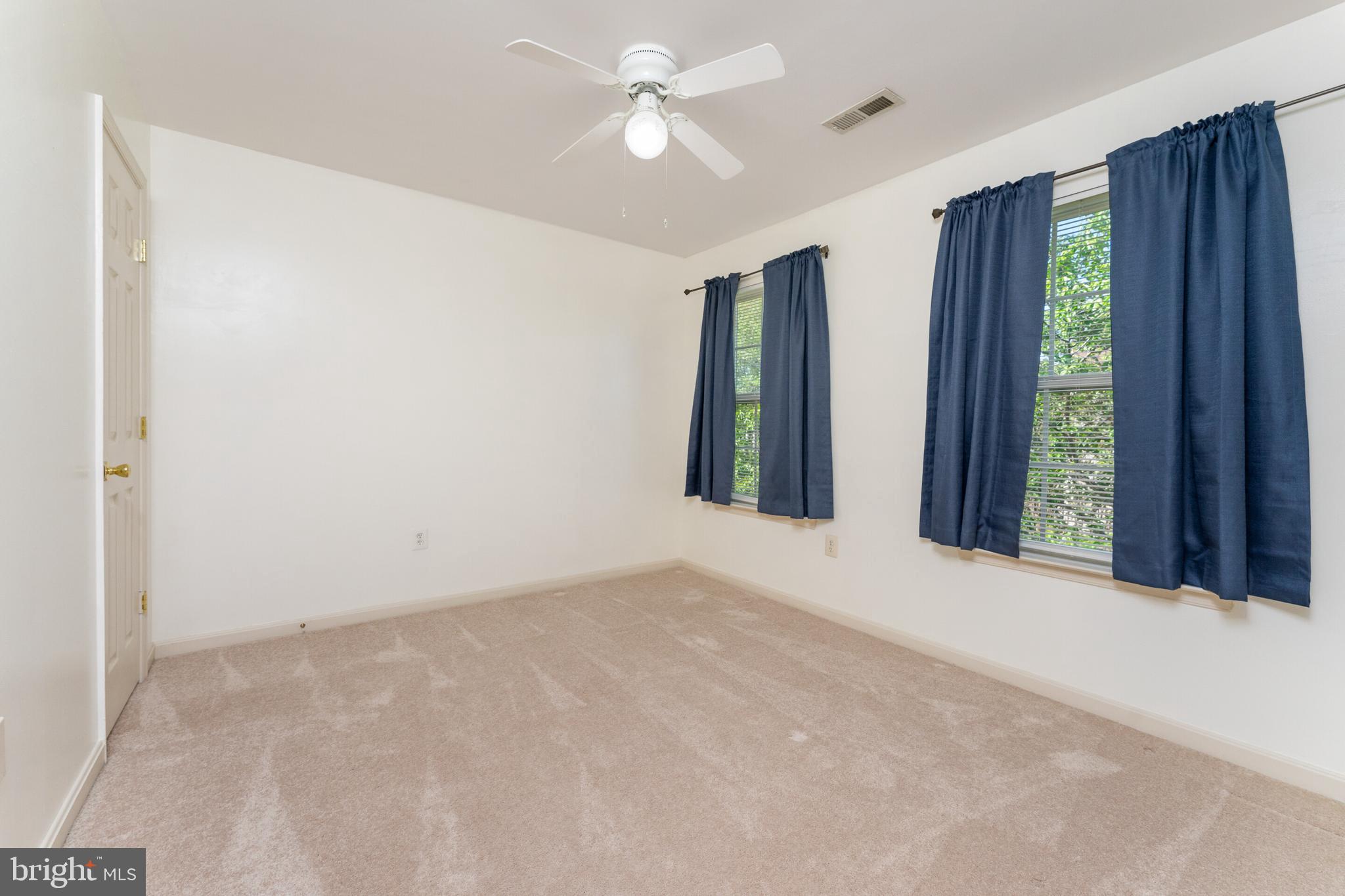 STRATFORD PLACE - Residential