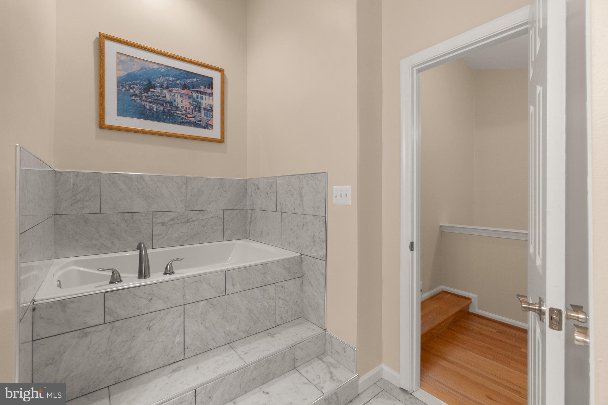 CAMERON STATION - Residential