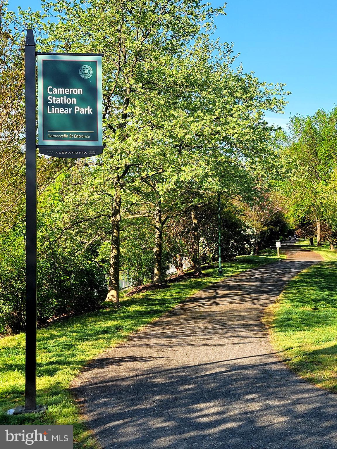 CAMERON STATION - Residential