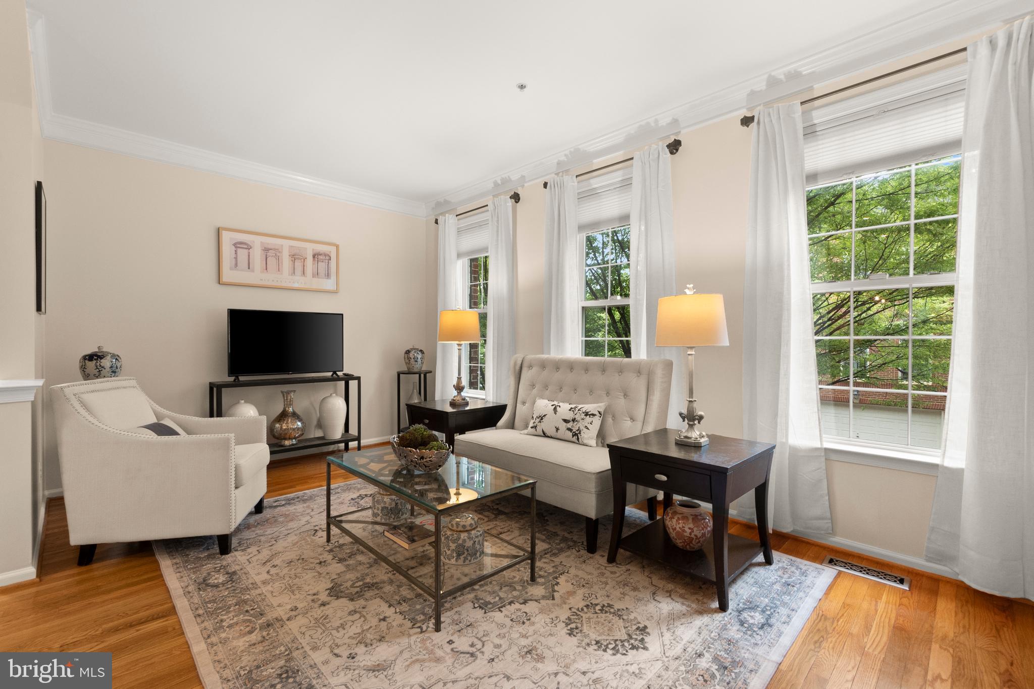 CAMERON STATION - Residential