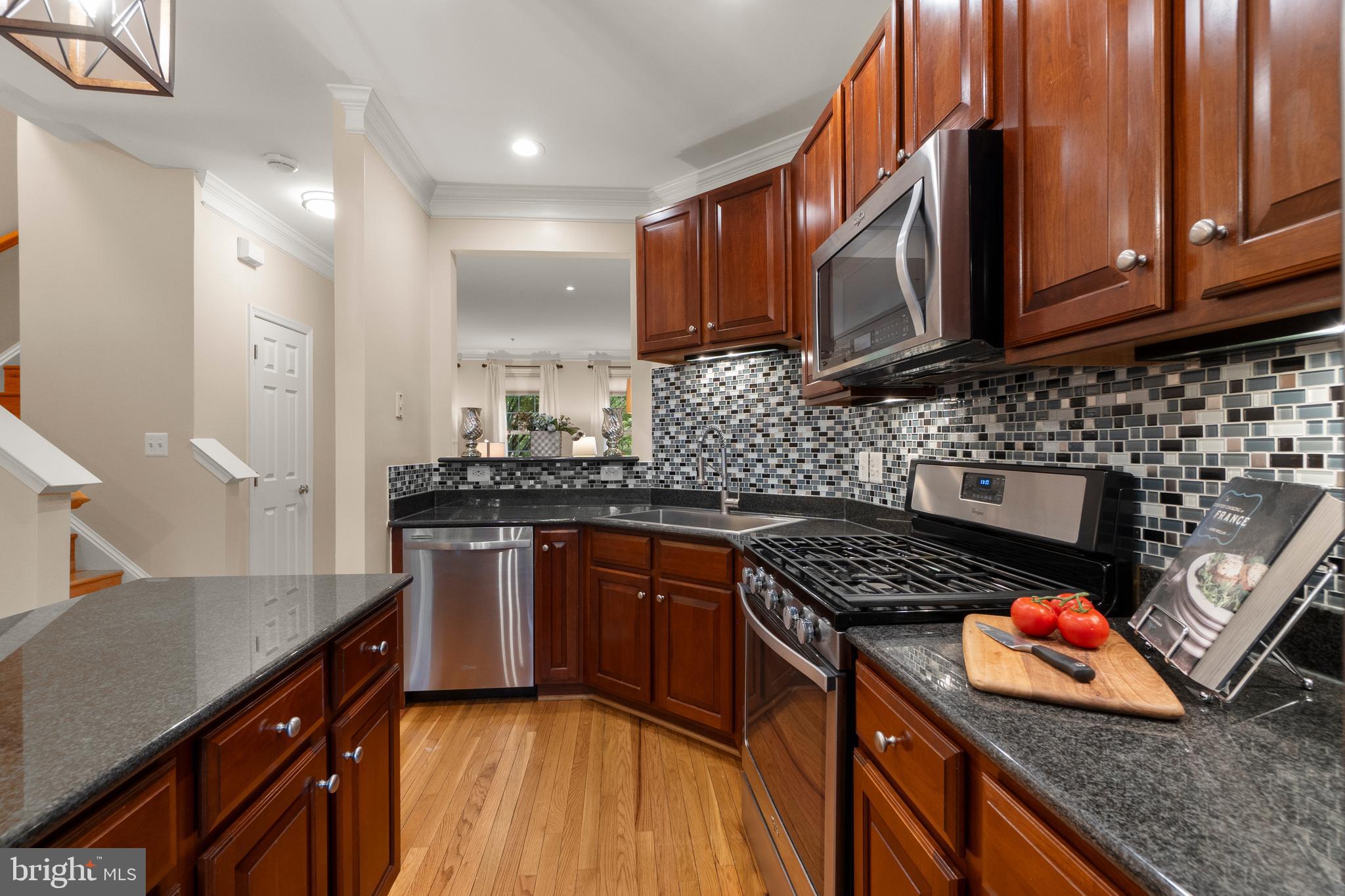 CAMERON STATION - Residential