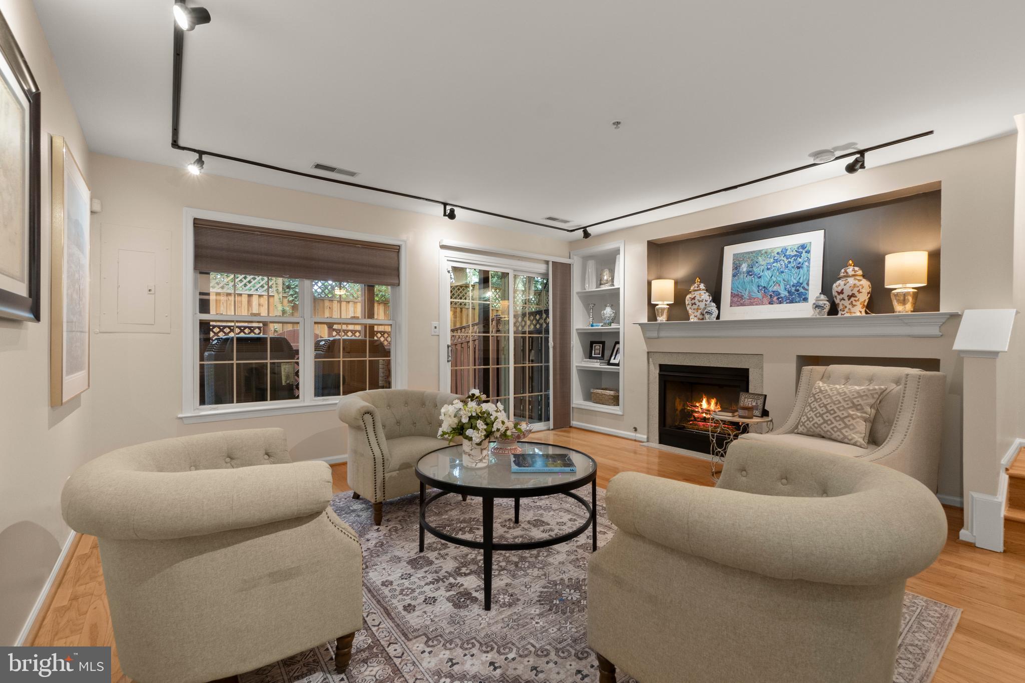 325 HELMUTH LANE