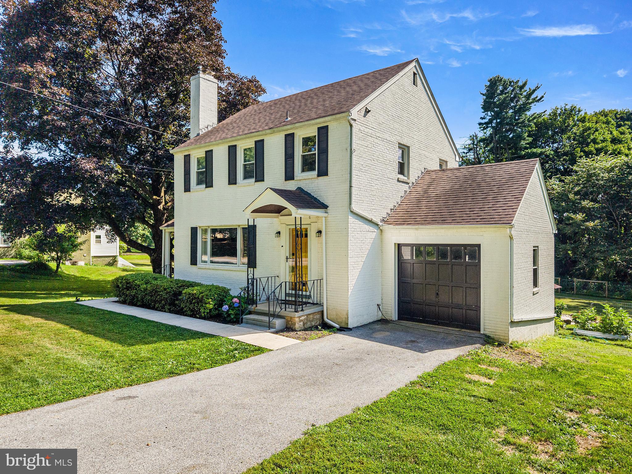 170 COUNTRY CLUB ROAD
