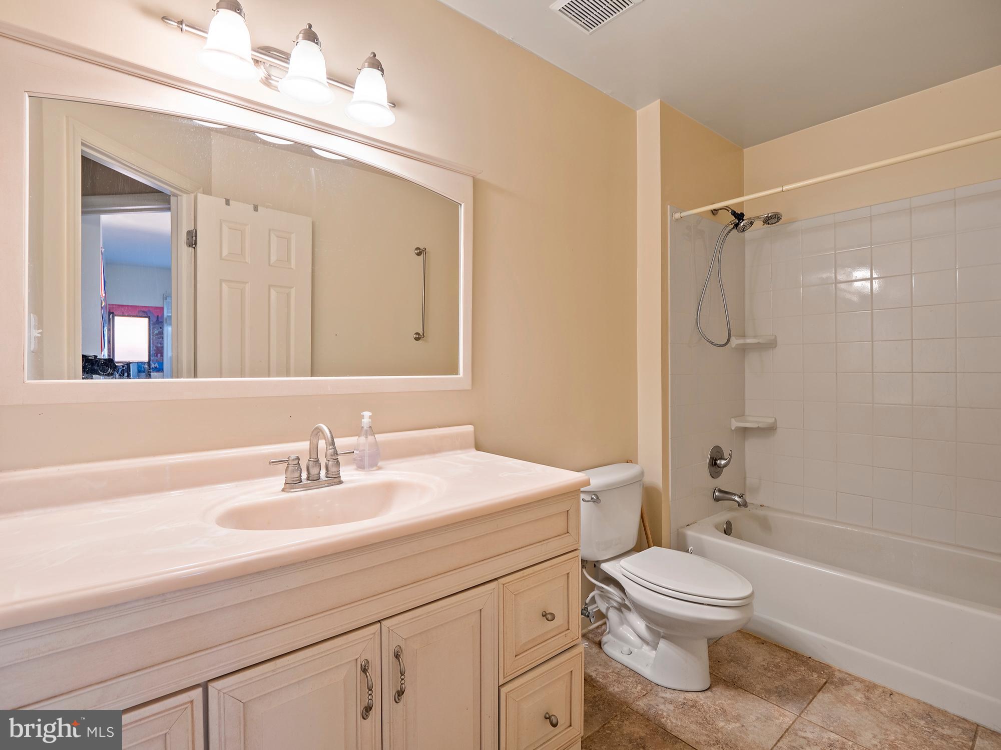 AQUIA HARBOUR - Residential