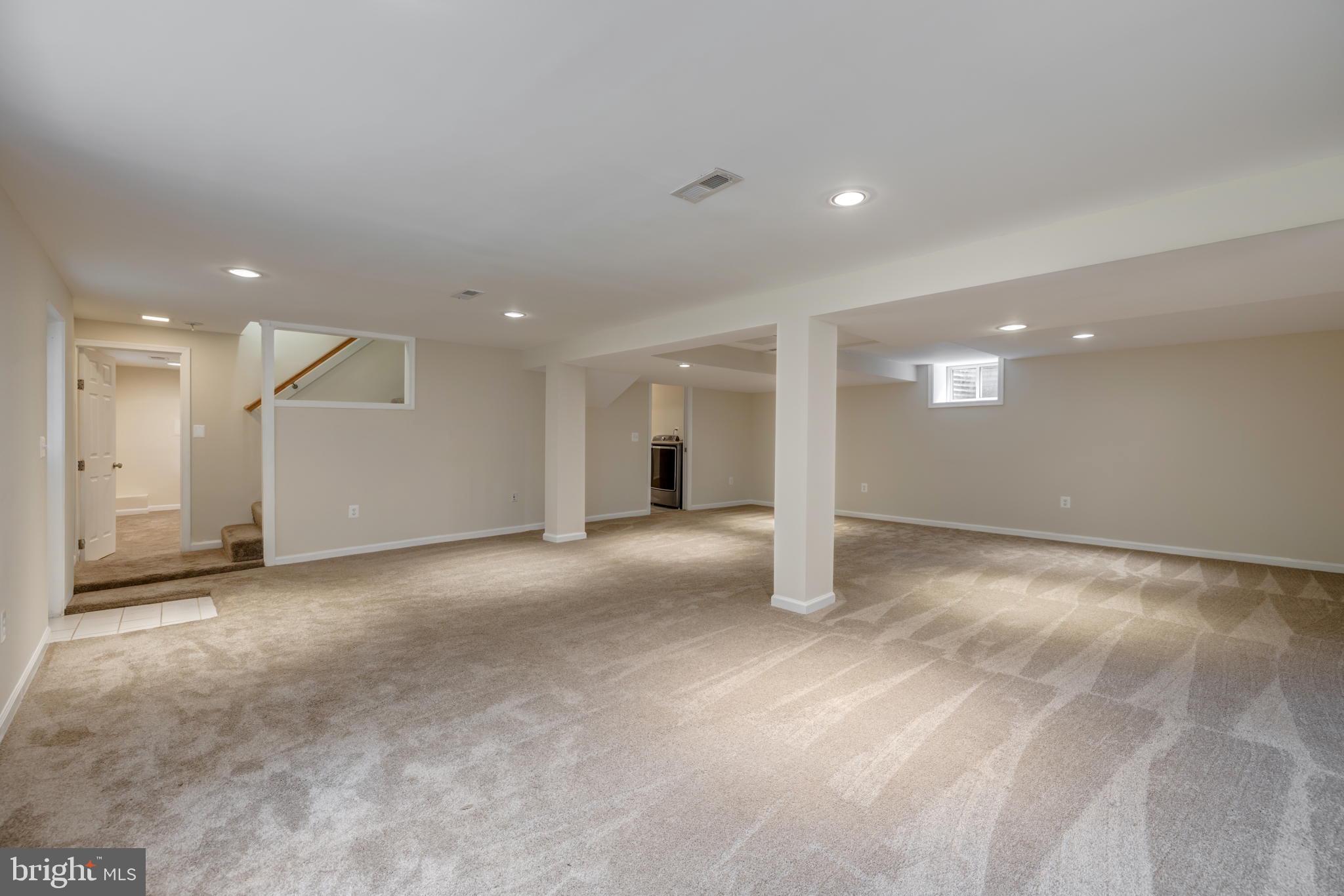 BROOKLAND ESTATES - Residential Lease