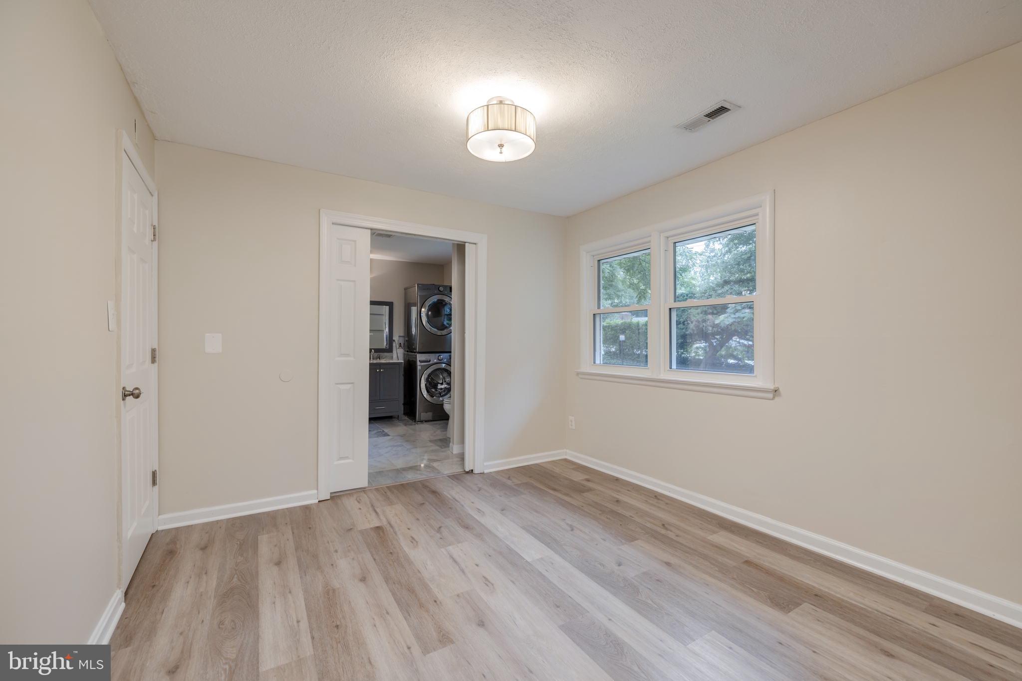 BROOKLAND ESTATES - Residential Lease