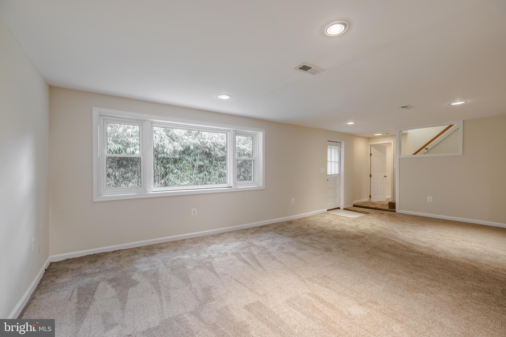 BROOKLAND ESTATES - Residential Lease