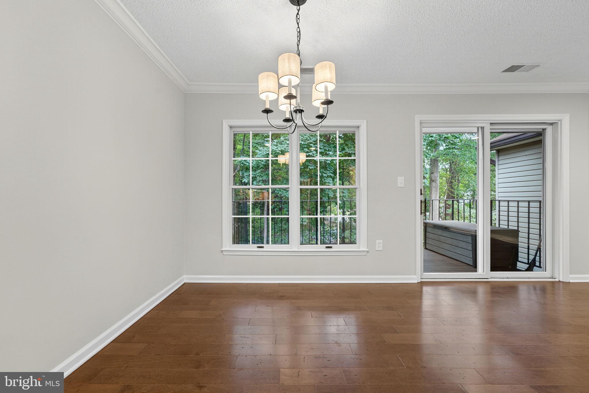 GLEN HOLLOW - Residential