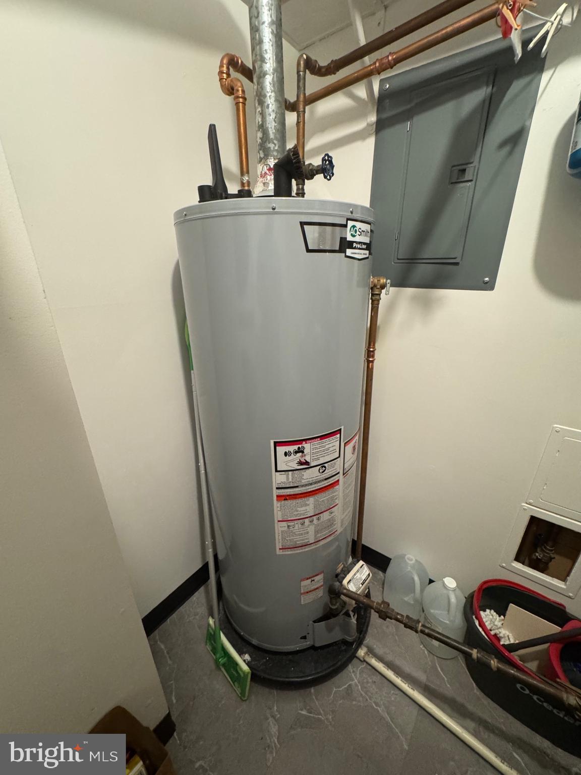 GLEN HOLLOW - Residential