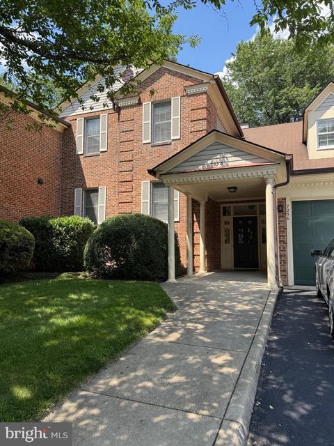 7256 GLEN HOLLOW COURT 4 ANNANDALE VA 22003