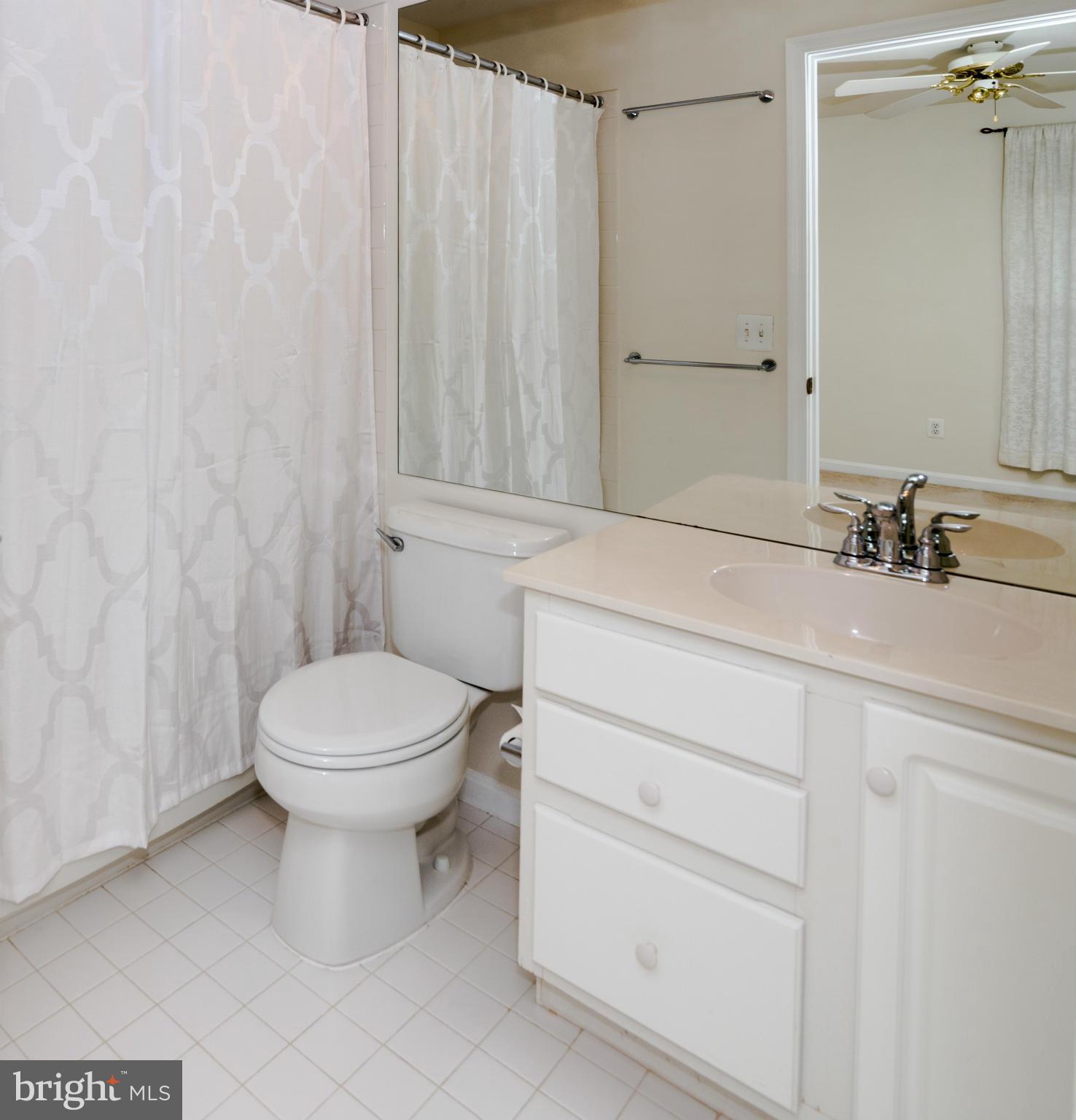 VILLAGES AT FALLS CHURCH - Residential Lease