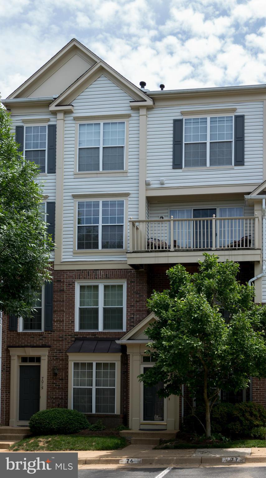 VILLAGES AT FALLS CHURCH - Residential Lease