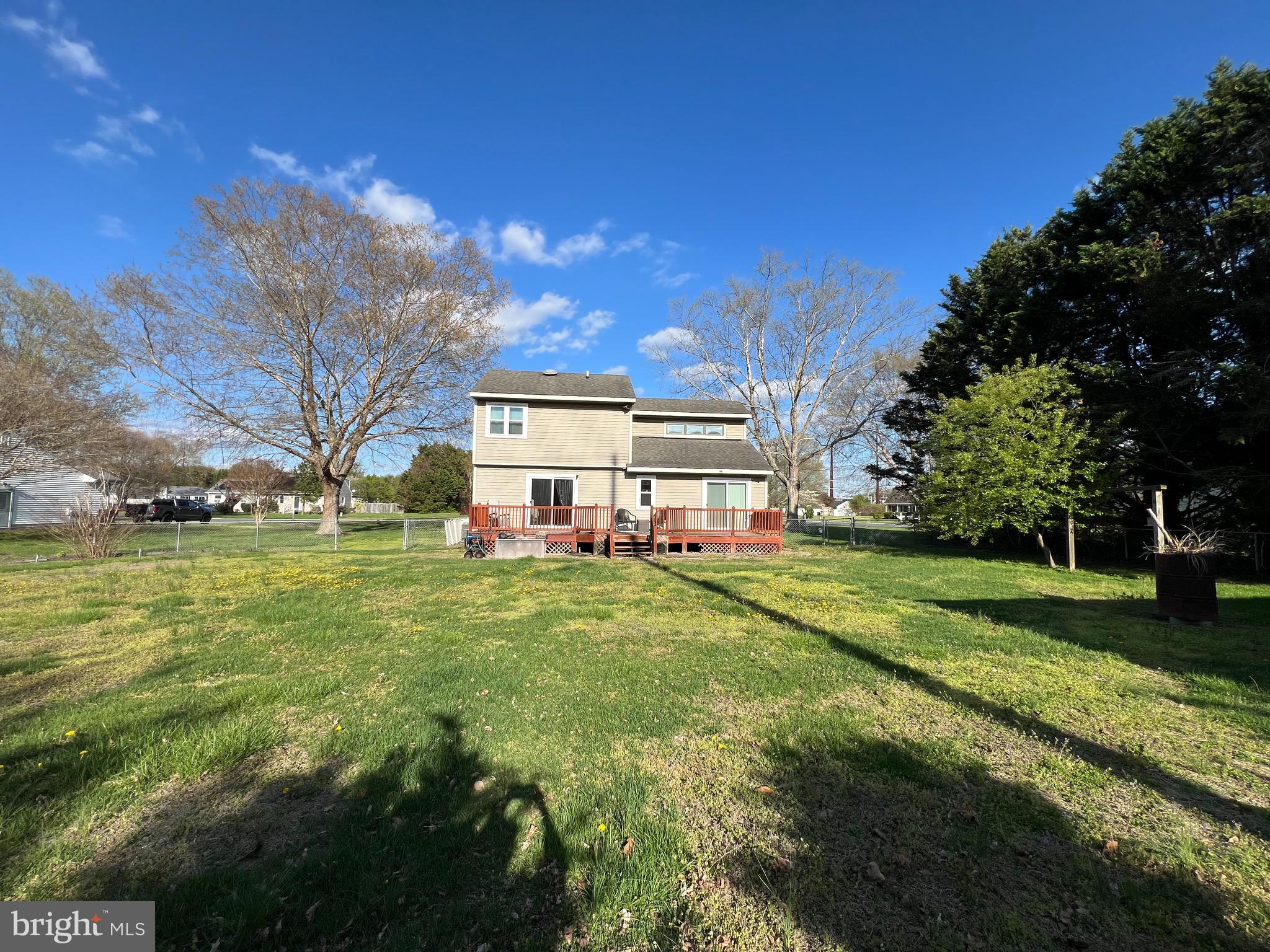 RAINTREE VILLAGE - Residential