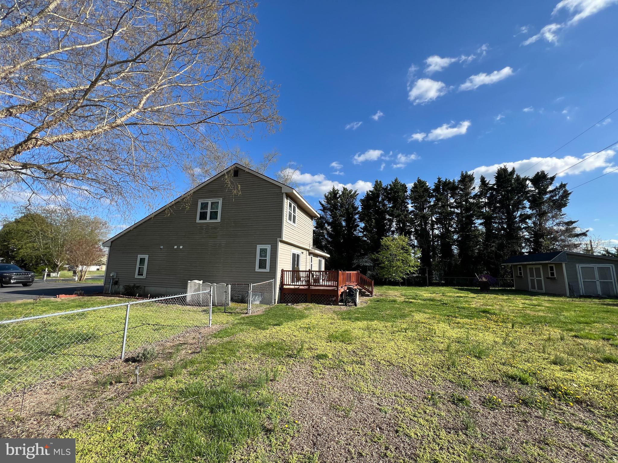 RAINTREE VILLAGE - Residential