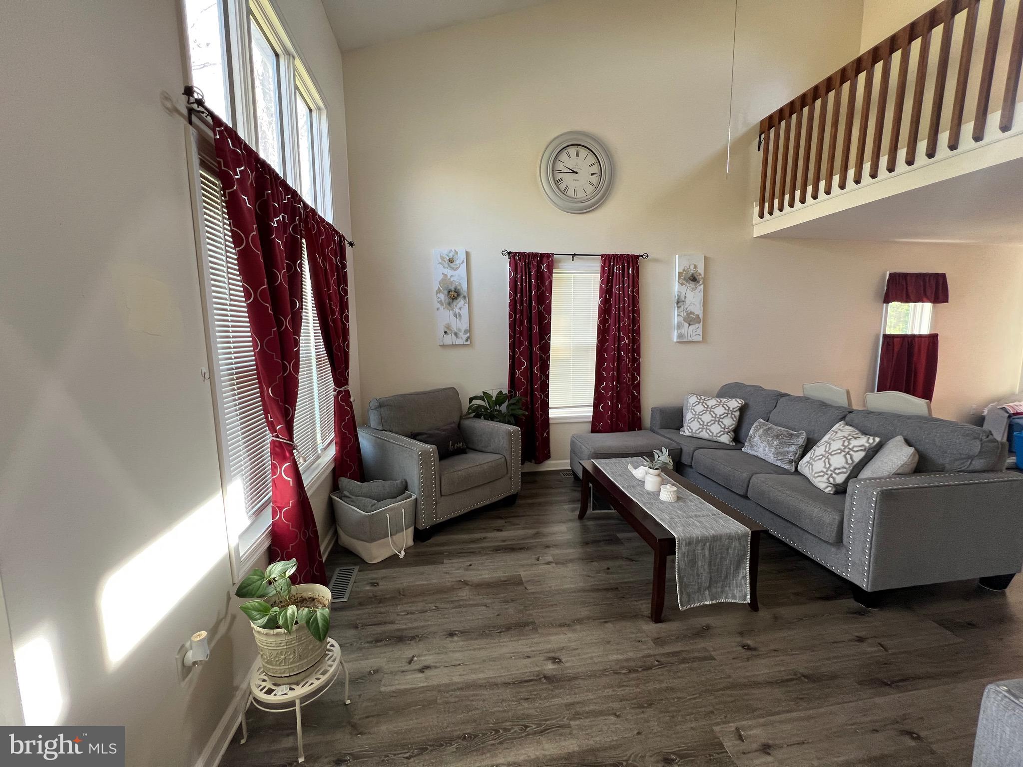 RAINTREE VILLAGE - Residential