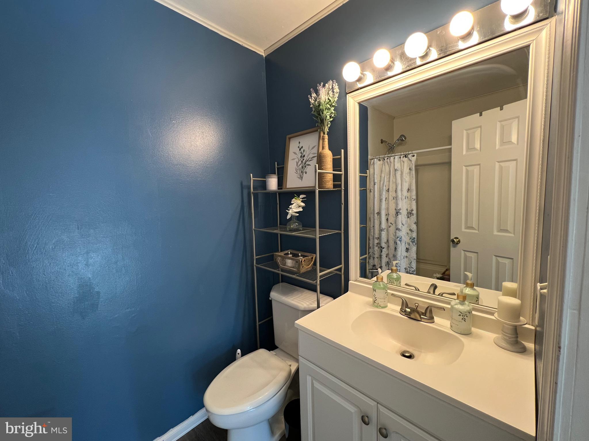 RAINTREE VILLAGE - Residential