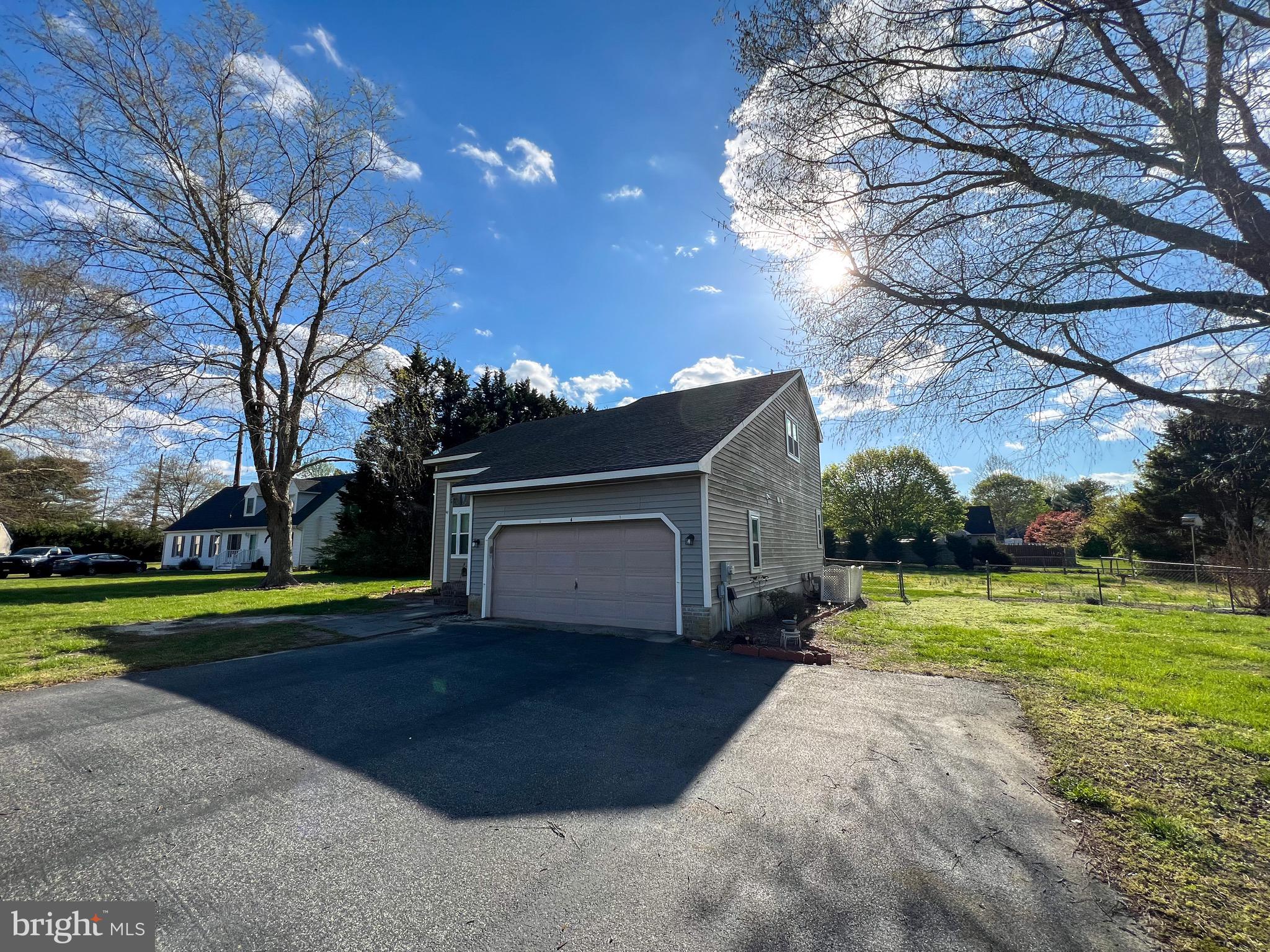 RAINTREE VILLAGE - Residential