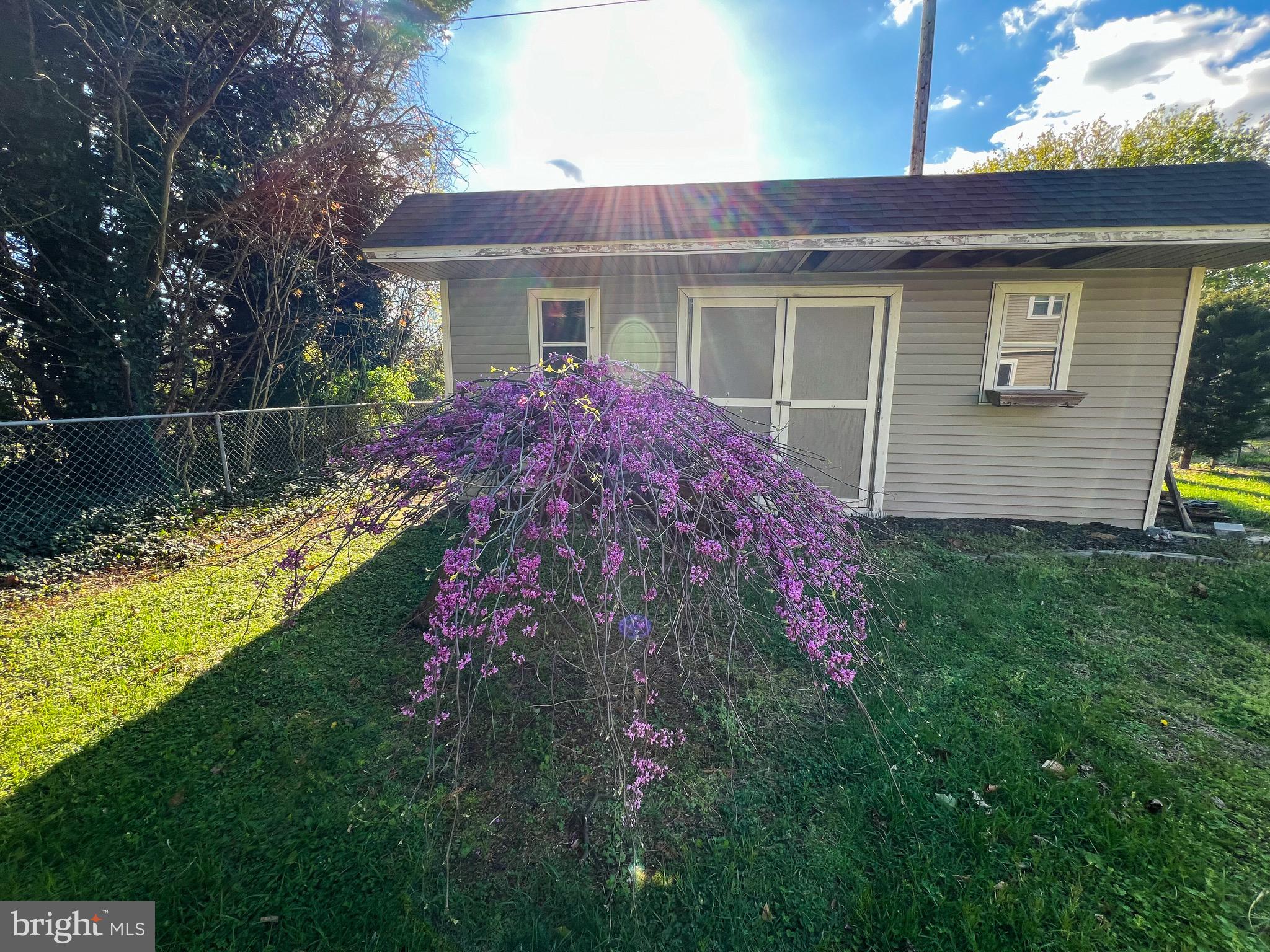 RAINTREE VILLAGE - Residential