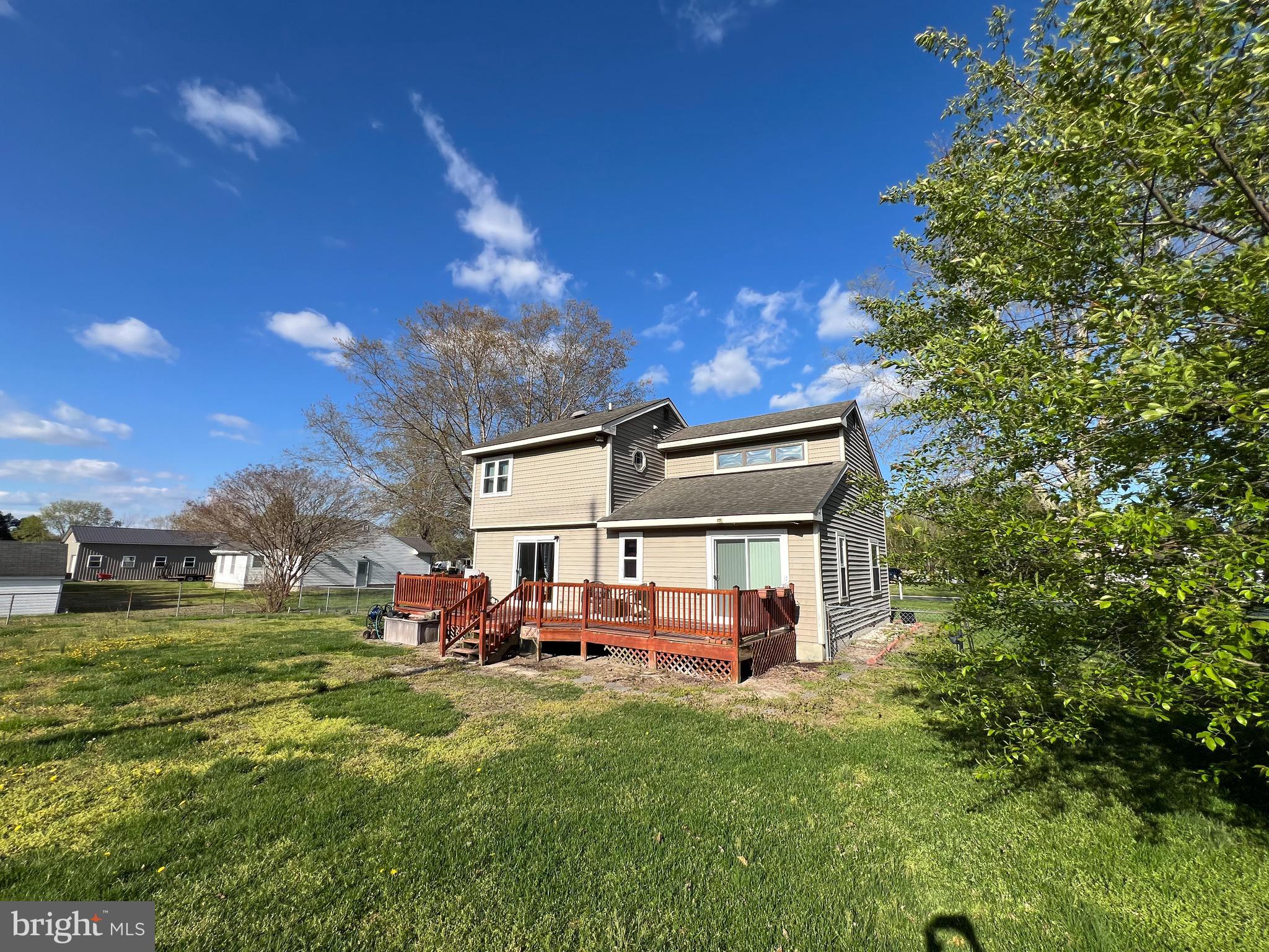 RAINTREE VILLAGE - Residential