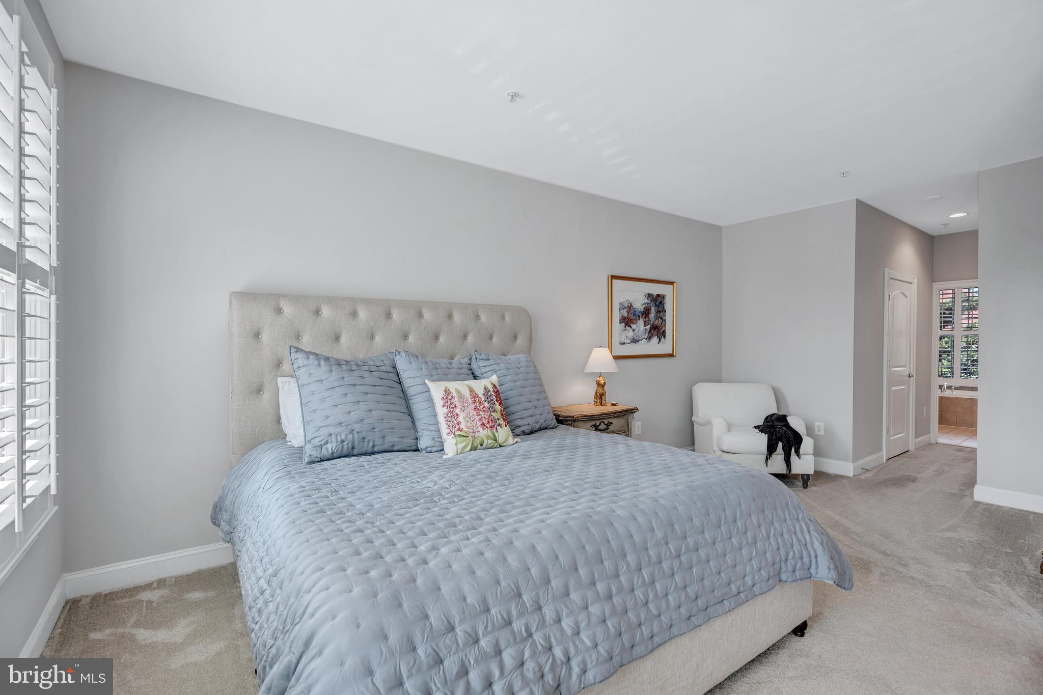 OLD TOWN COURT - Residential