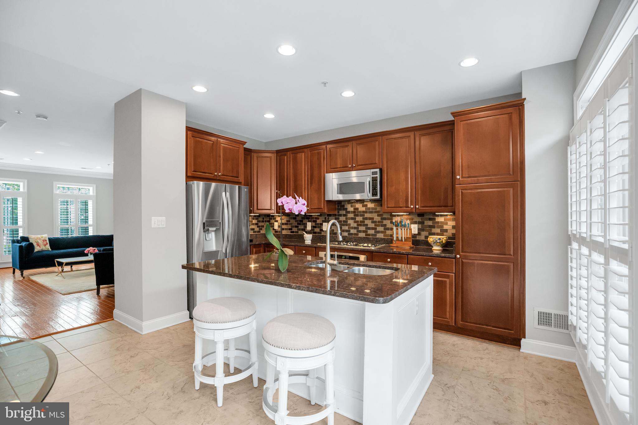 OLD TOWN COURT - Residential