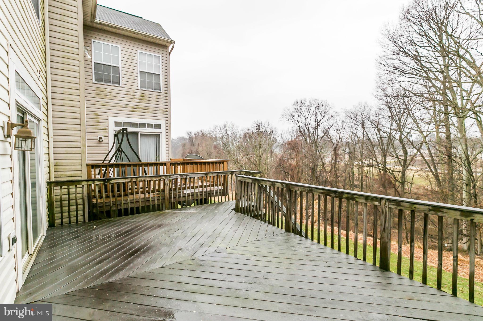 HOLLIFIELD STATION - Residential