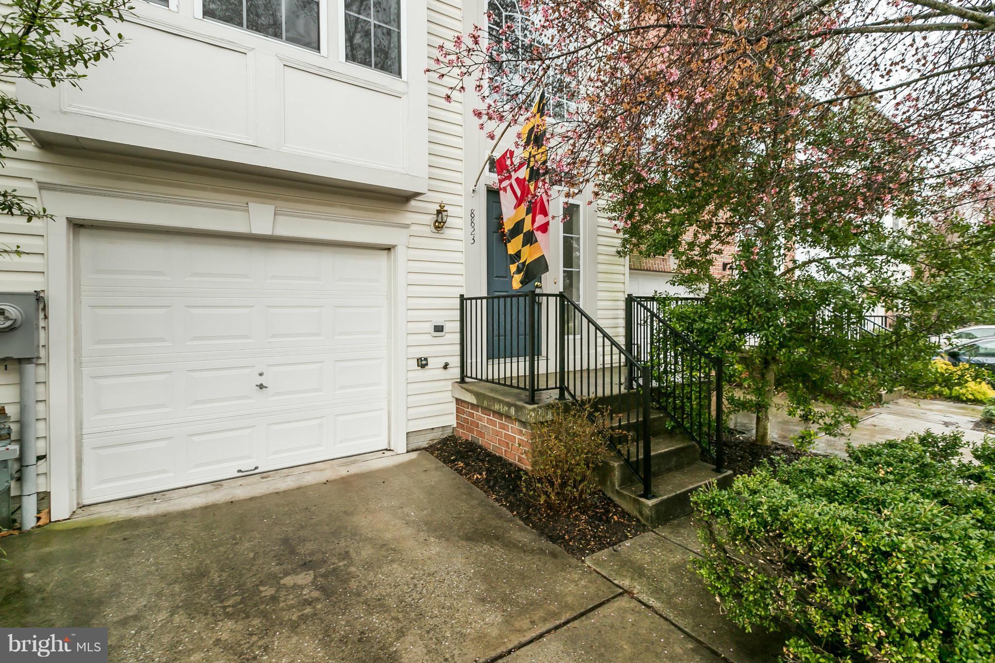 HOLLIFIELD STATION - Residential