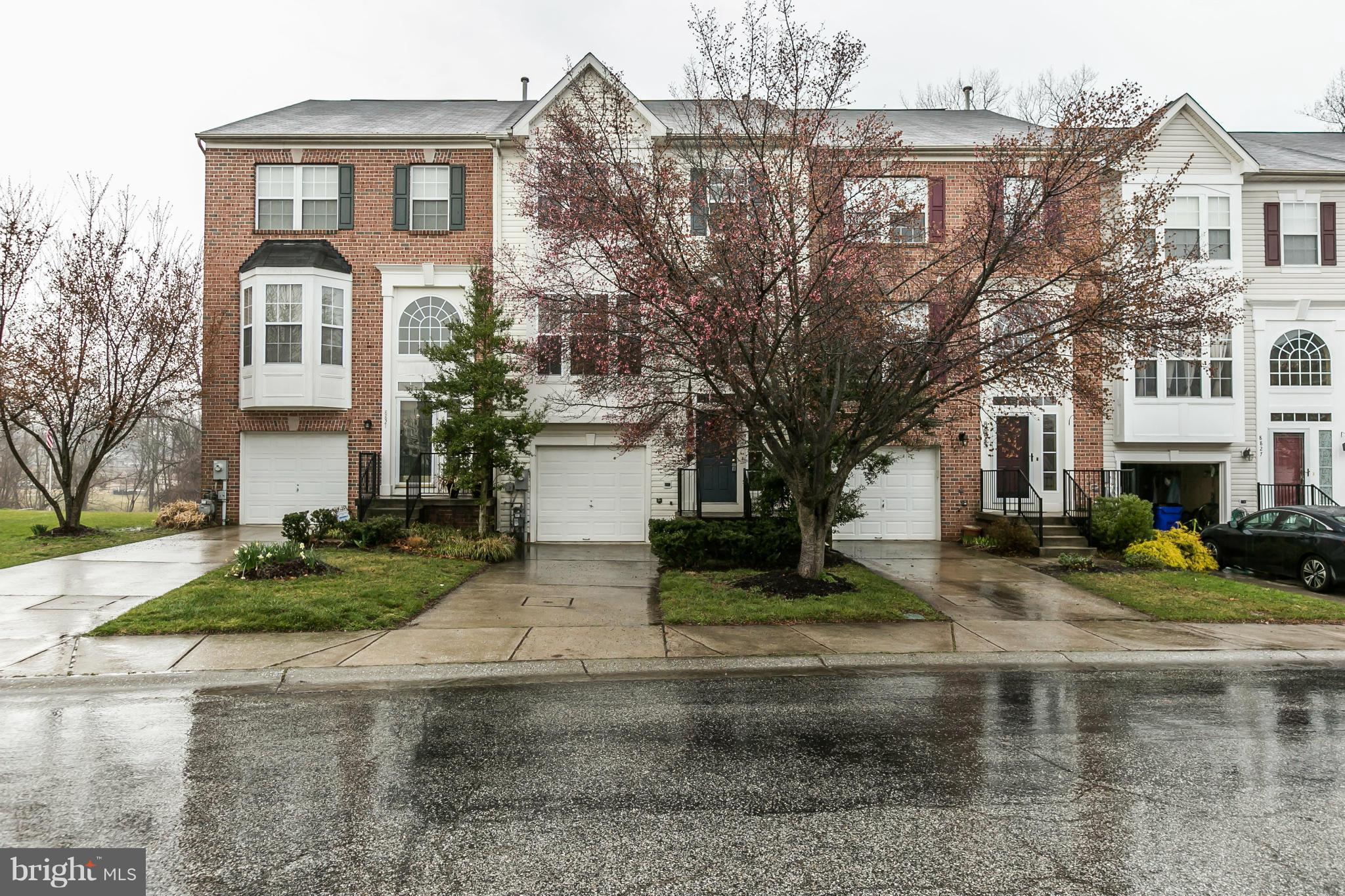 HOLLIFIELD STATION - Residential