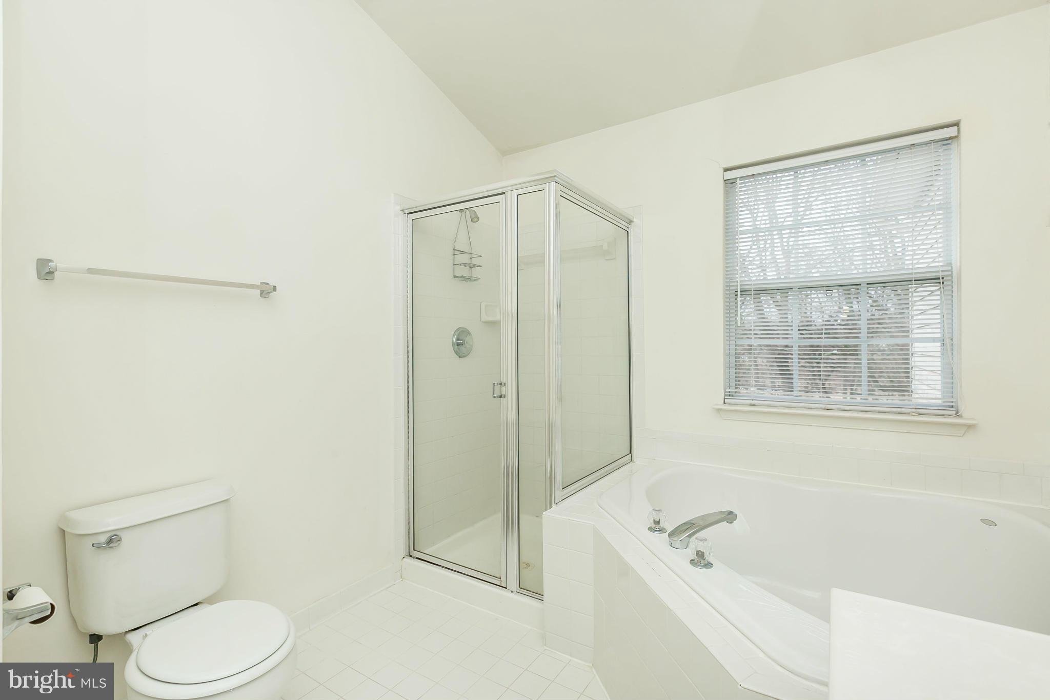 HOLLIFIELD STATION - Residential