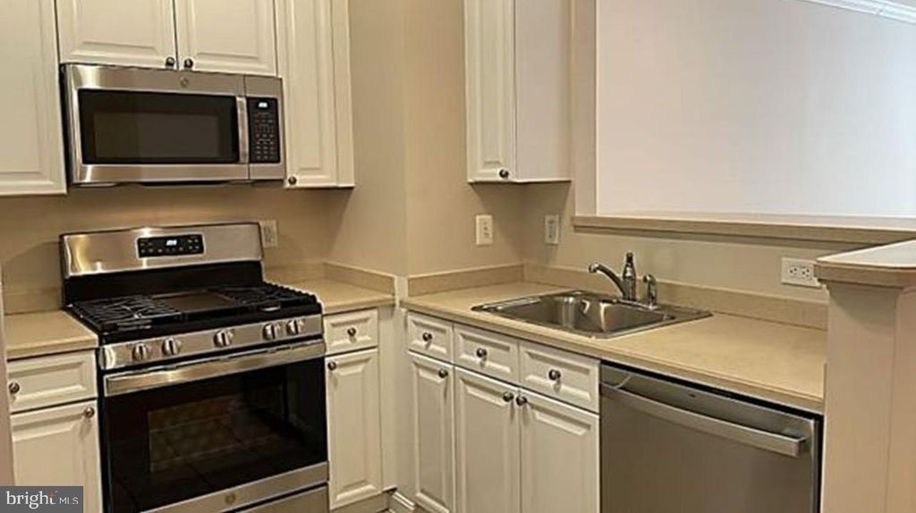Photo of 9480 Virginia Center Boulevard #119, VIENNA, VA 22181 (MLS # VAFX2276438)