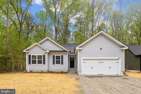 736 CIRCLE LANE COLONIAL BEACH VA 22443