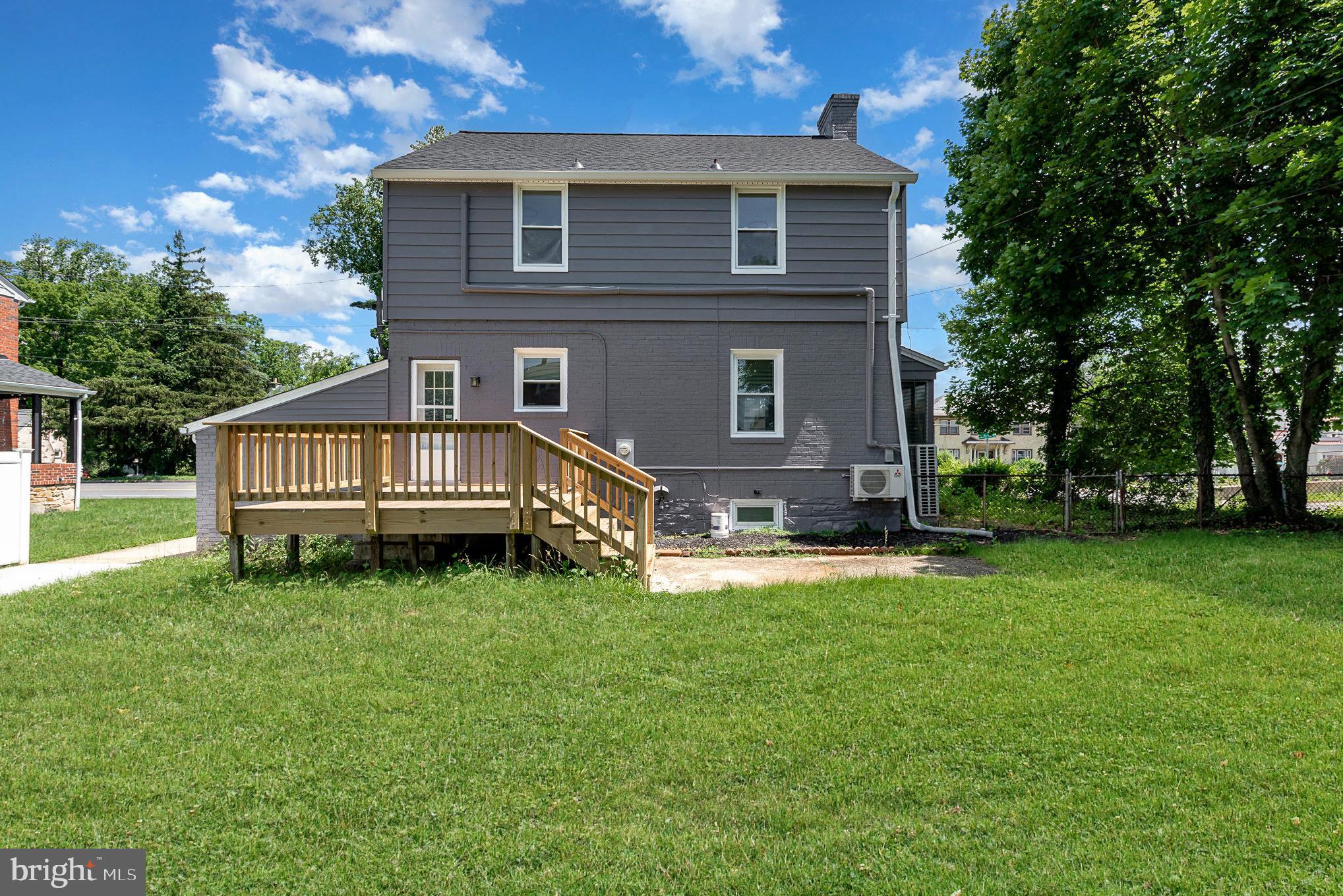 HOWARD PARK - Residential Lease