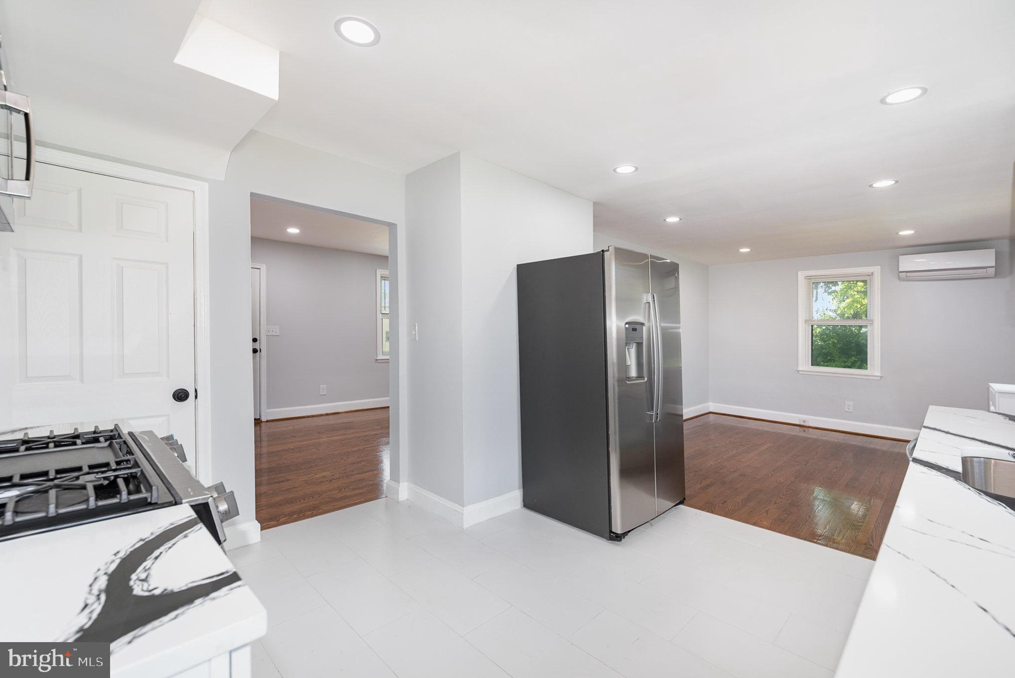 HOWARD PARK - Residential Lease