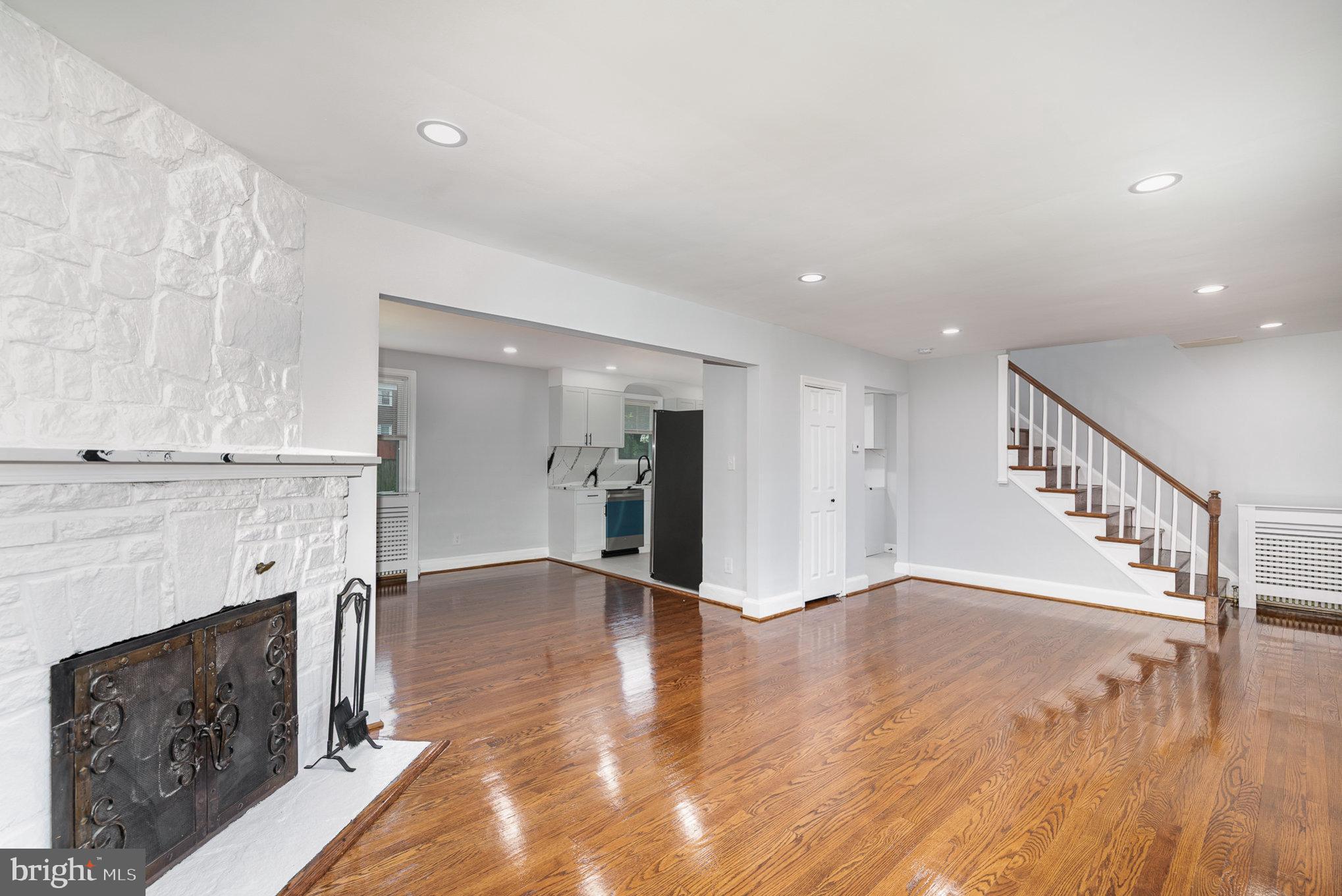 HOWARD PARK - Residential Lease