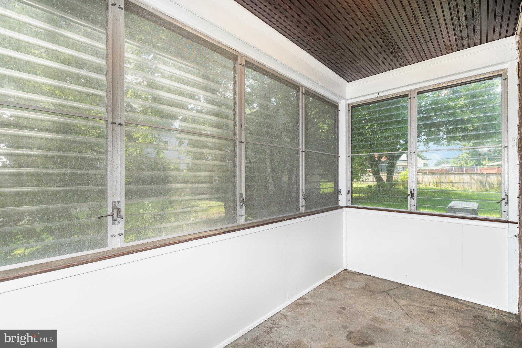 HOWARD PARK - Residential Lease