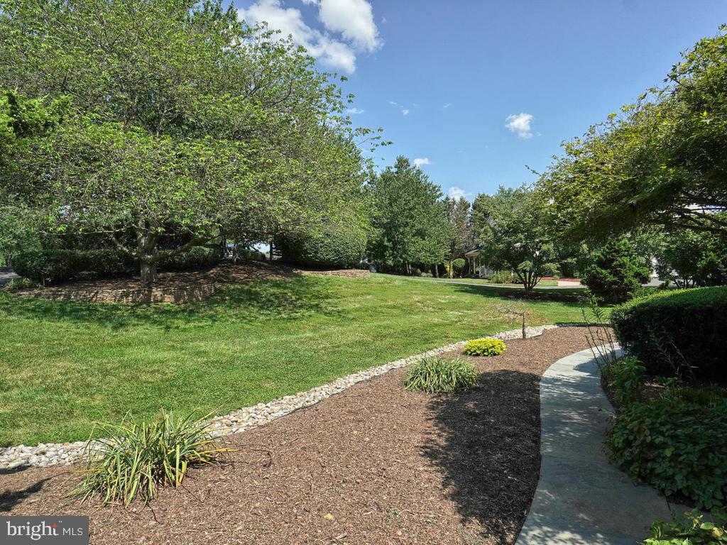 HOLBROOK HEIGHTS - Residential